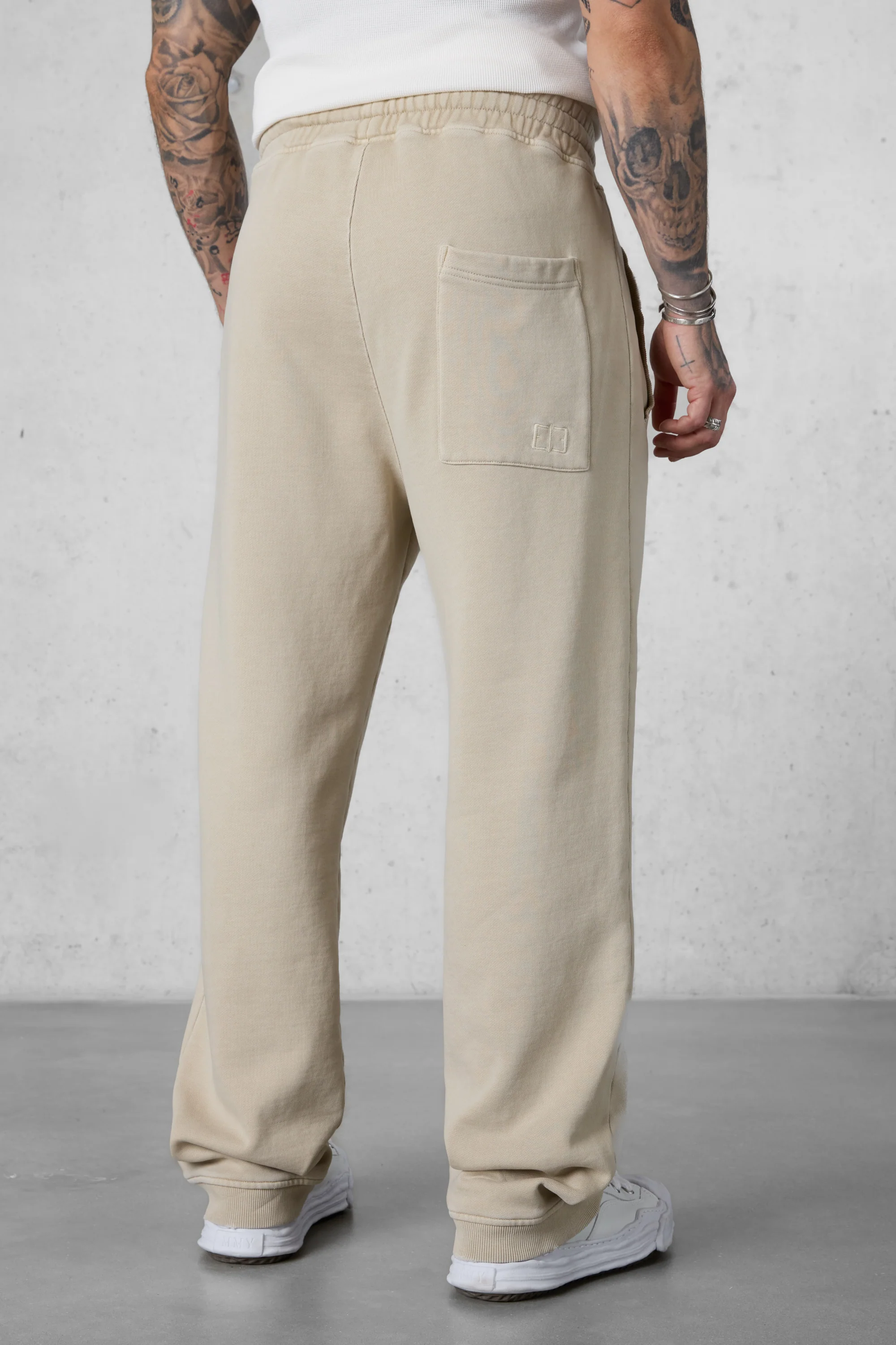 AGED MATCHA BAGGY JOGGER - Image 6