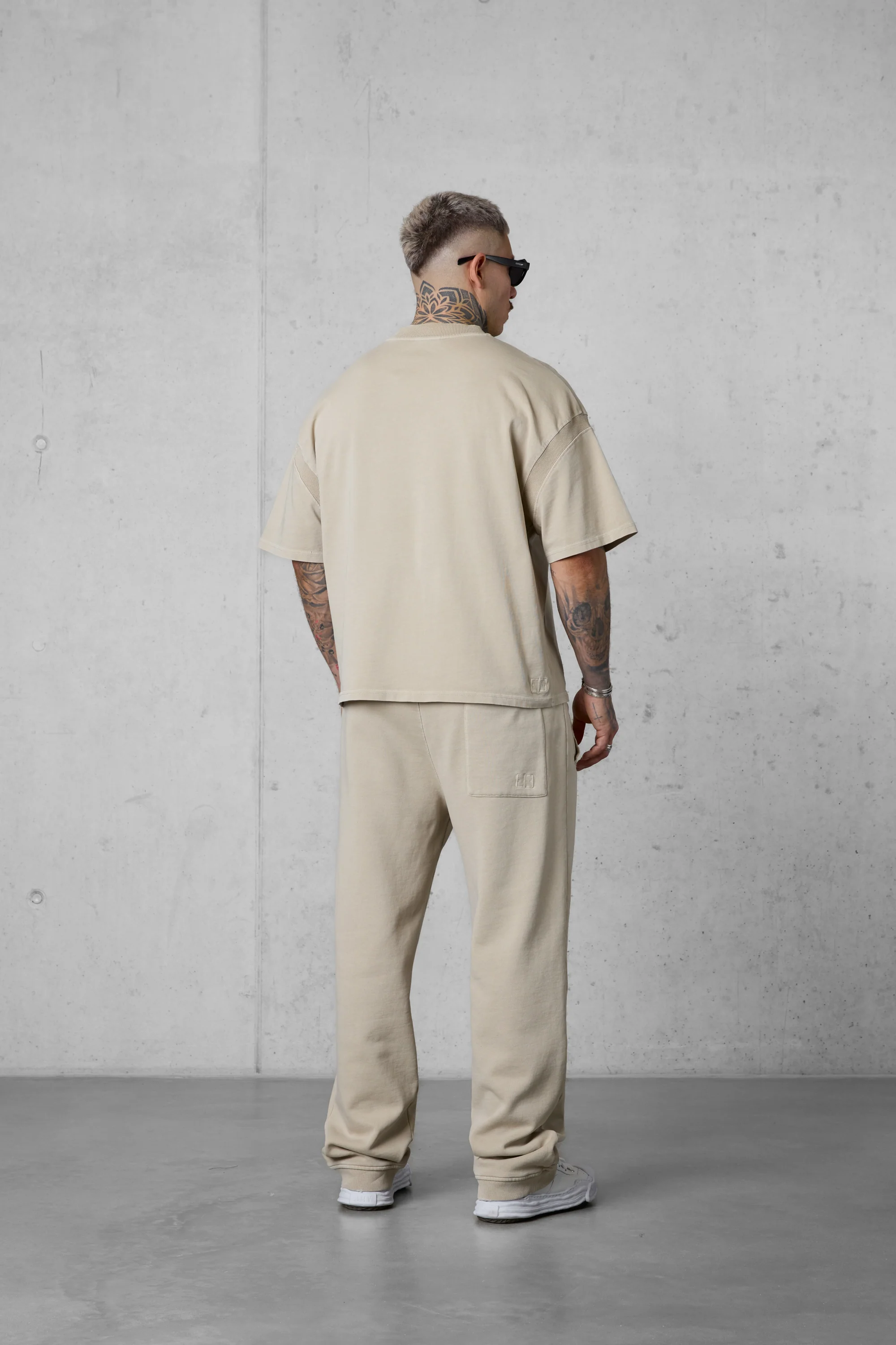 AGED MATCHA OVERSIZED TEE - Image 6