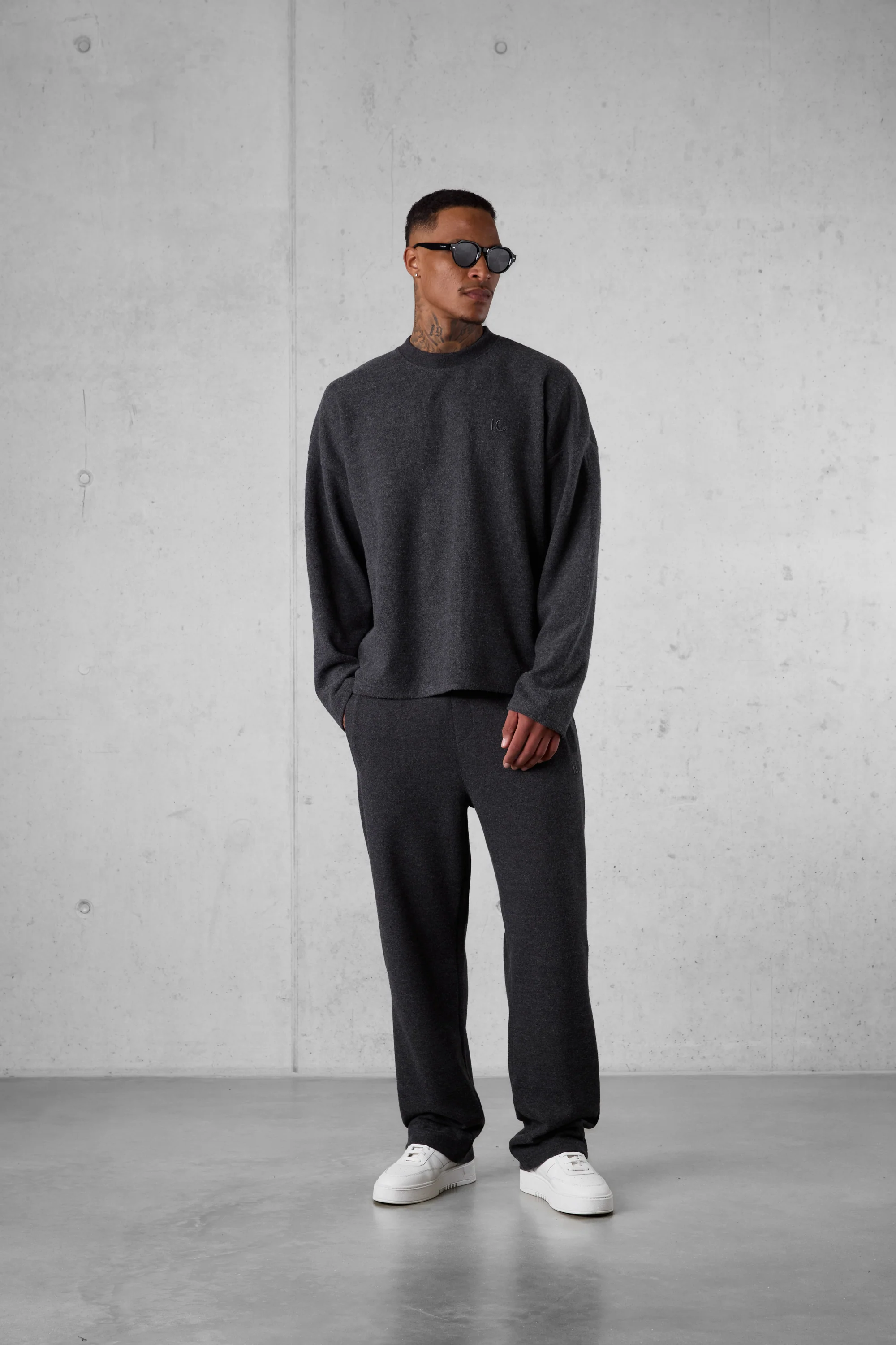 ANTHRACITE MELANGE COMFY LOOSE SWEATPANTS - Image 2