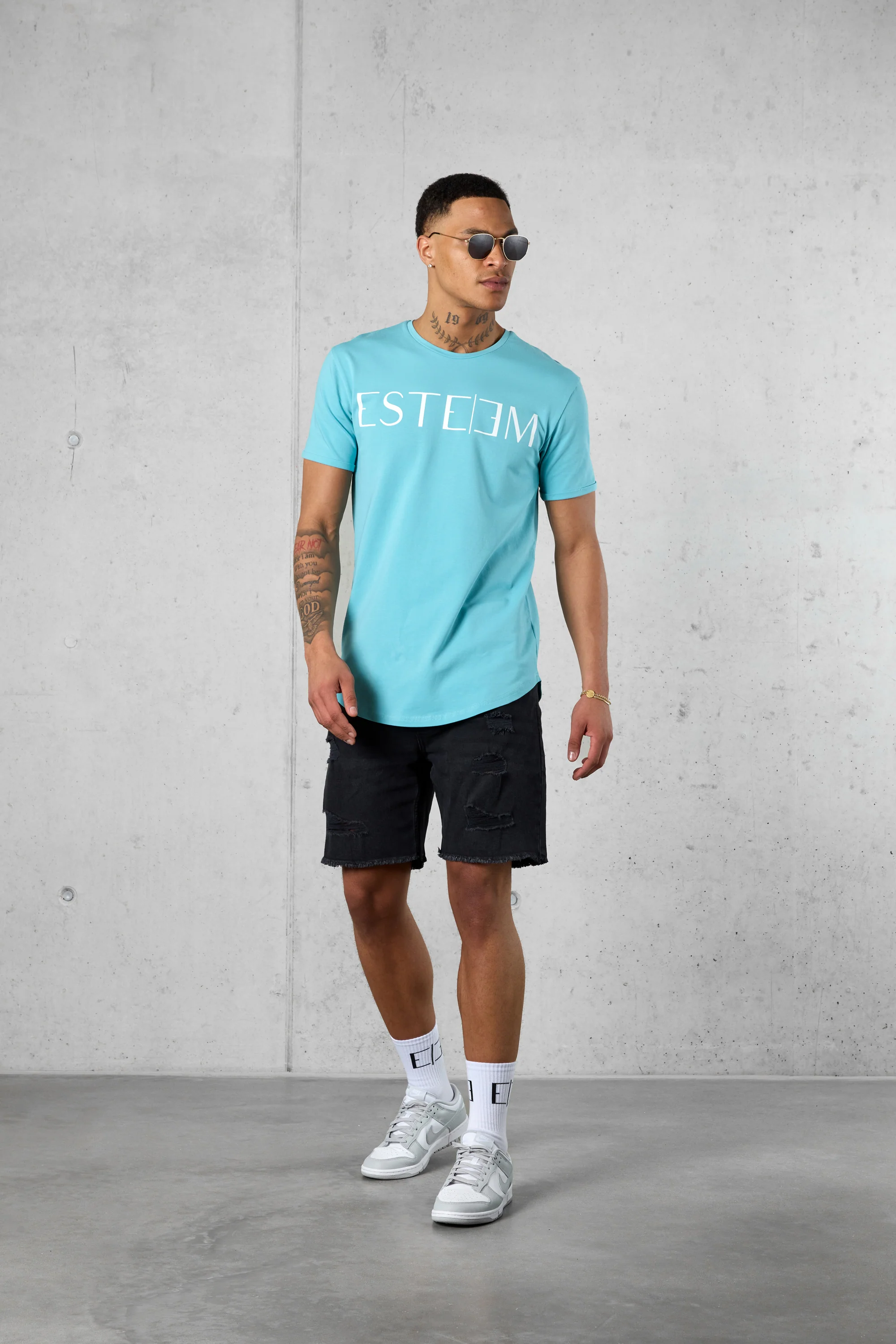 AQUA LETTERING TEE - Image 2