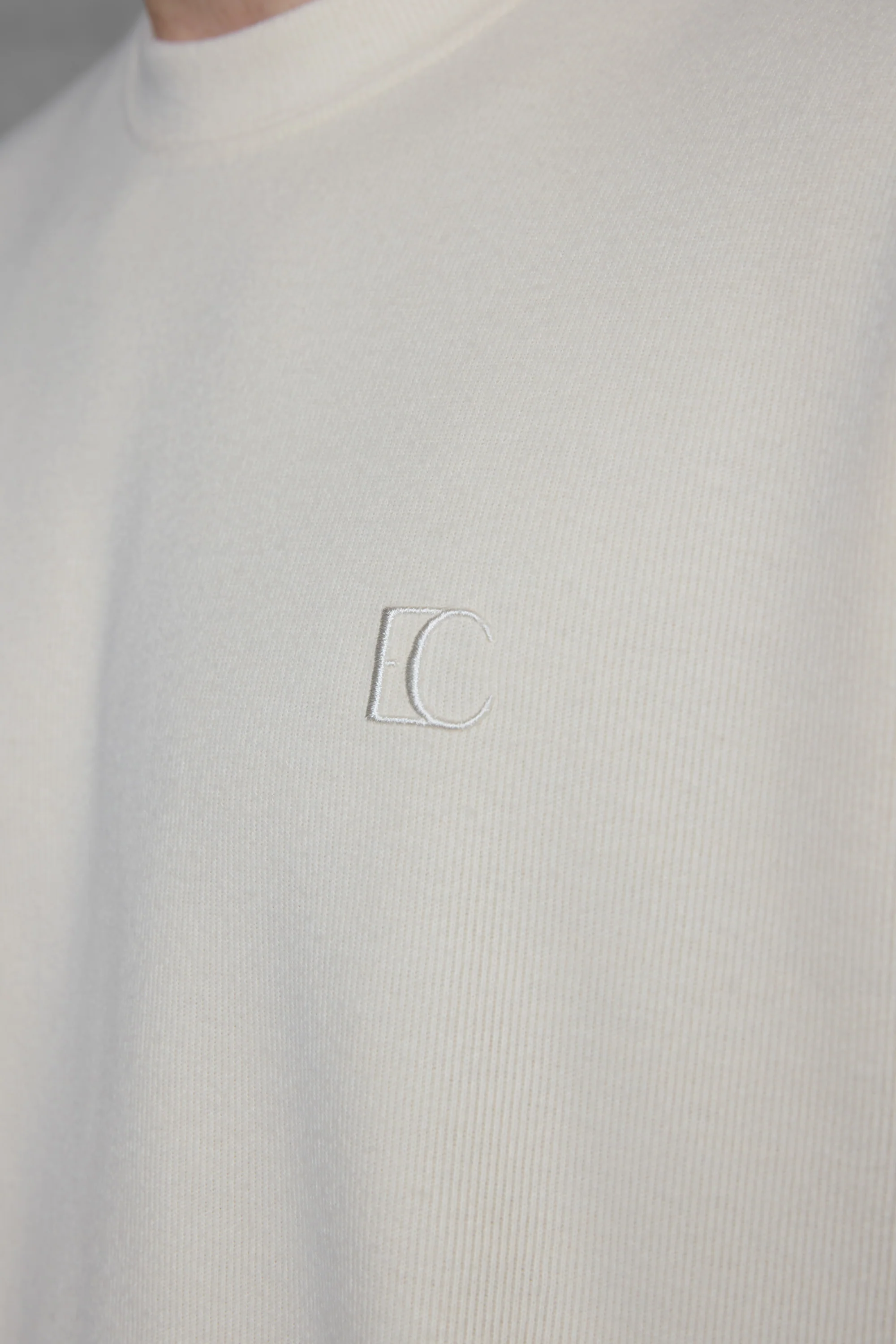 BEIGE COMFY OVERSIZED SWEATER - Image 3