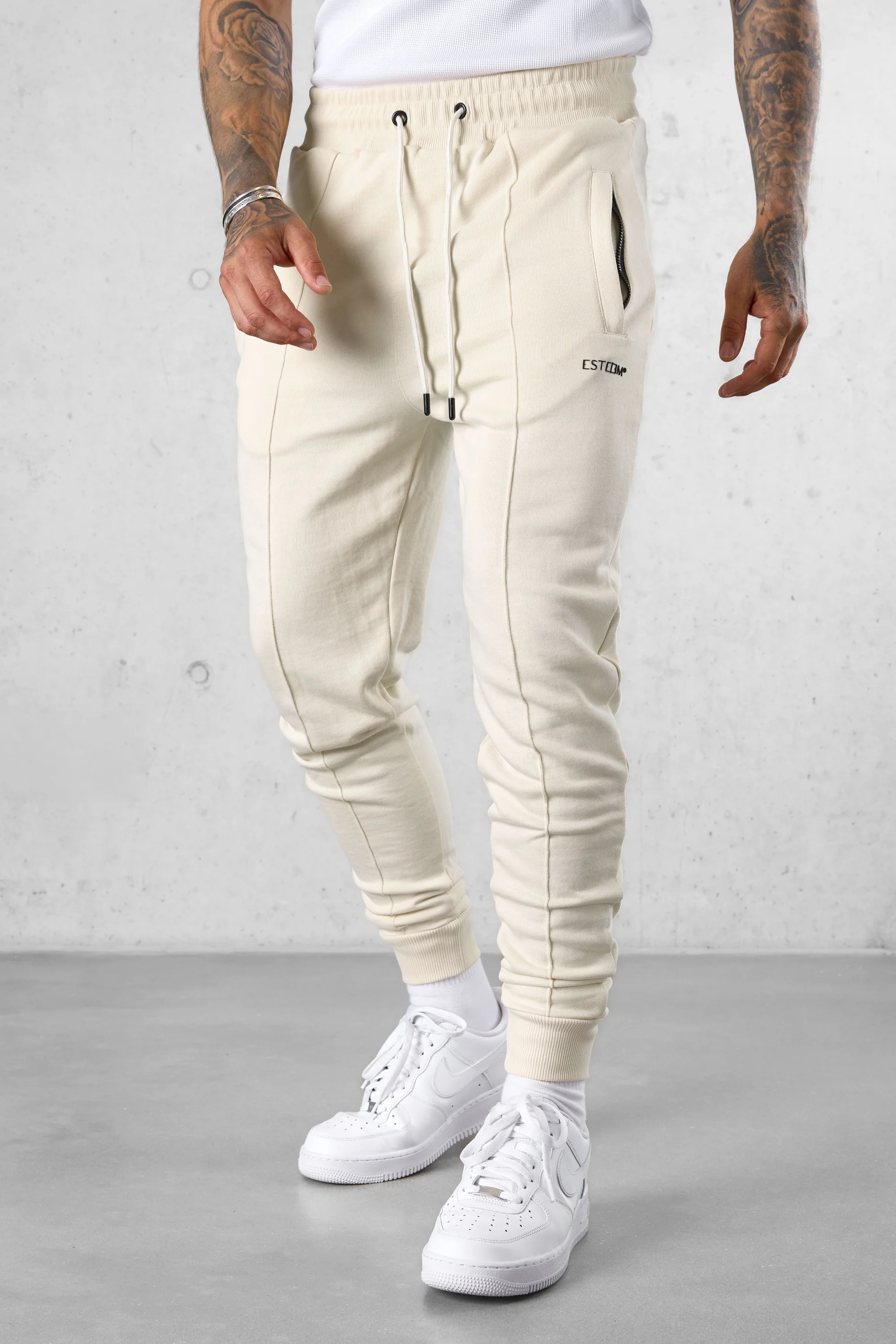 BEIGE ESSENTIAL SWEATPANTS - Image 3