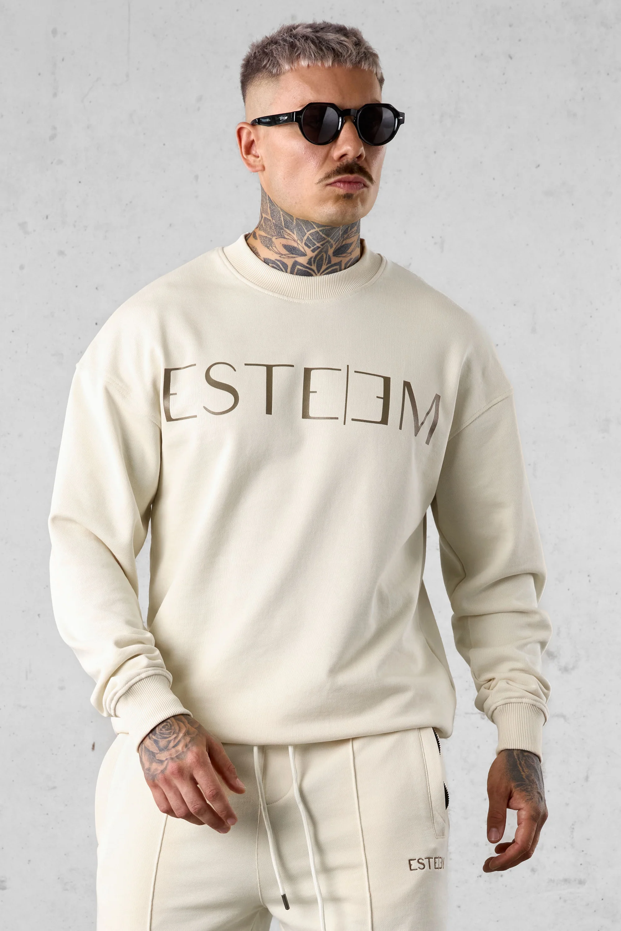 BEIGE LETTERING SWEATER - Image 4