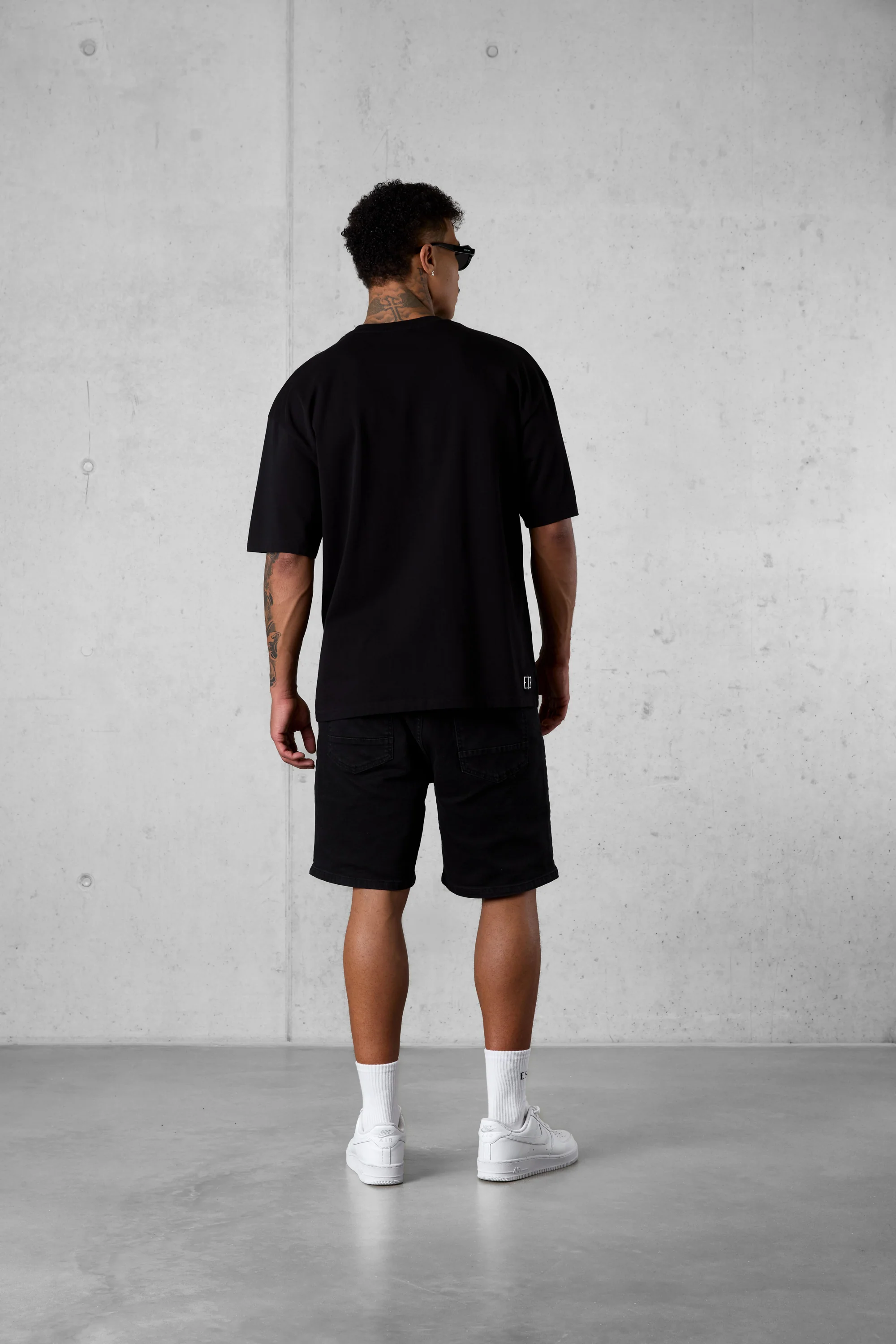 BLACK BURNTCORAL CURVE OVERSIZED TEE - Image 4