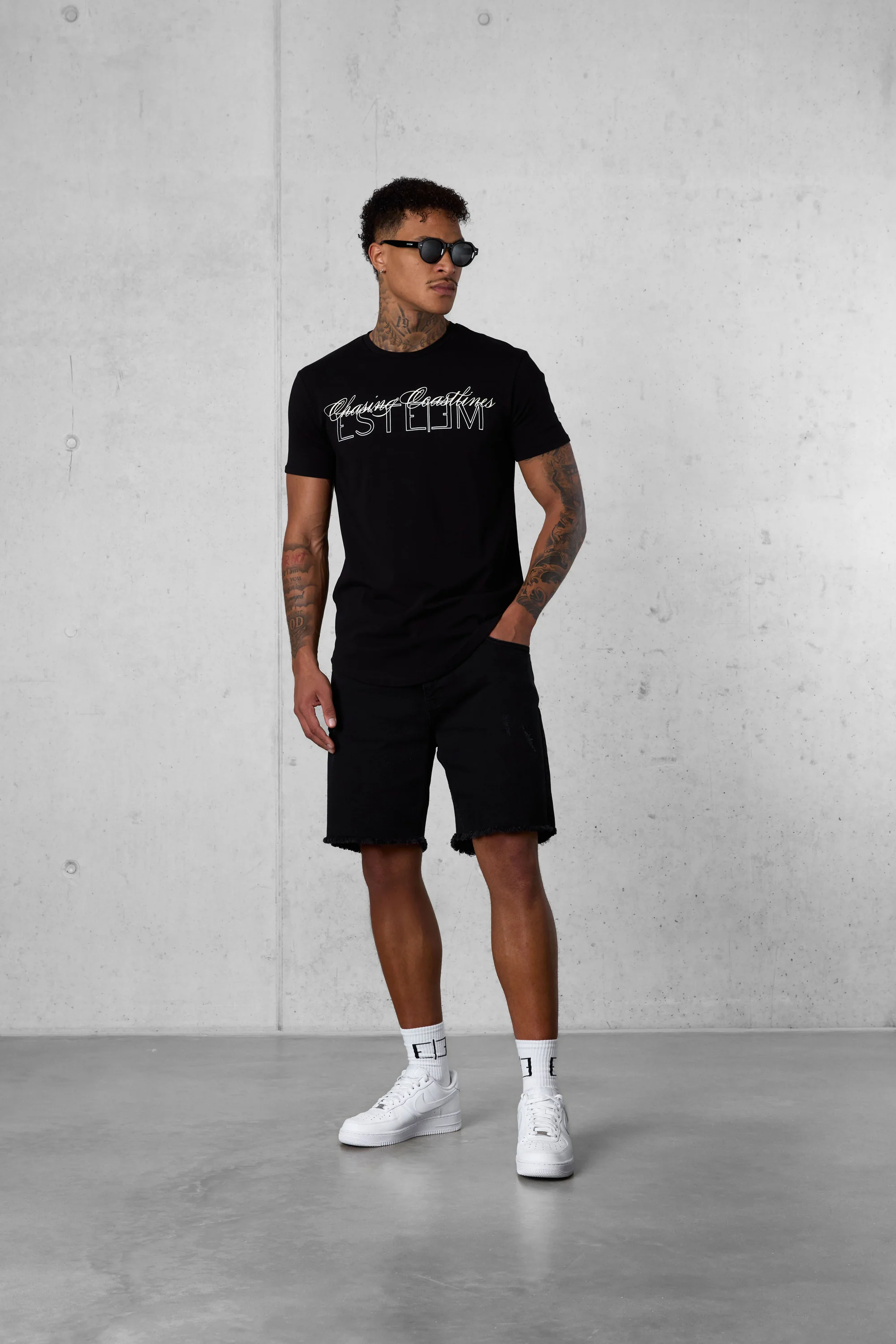 BLACK CHASING COASTLINES TEE - Image 2