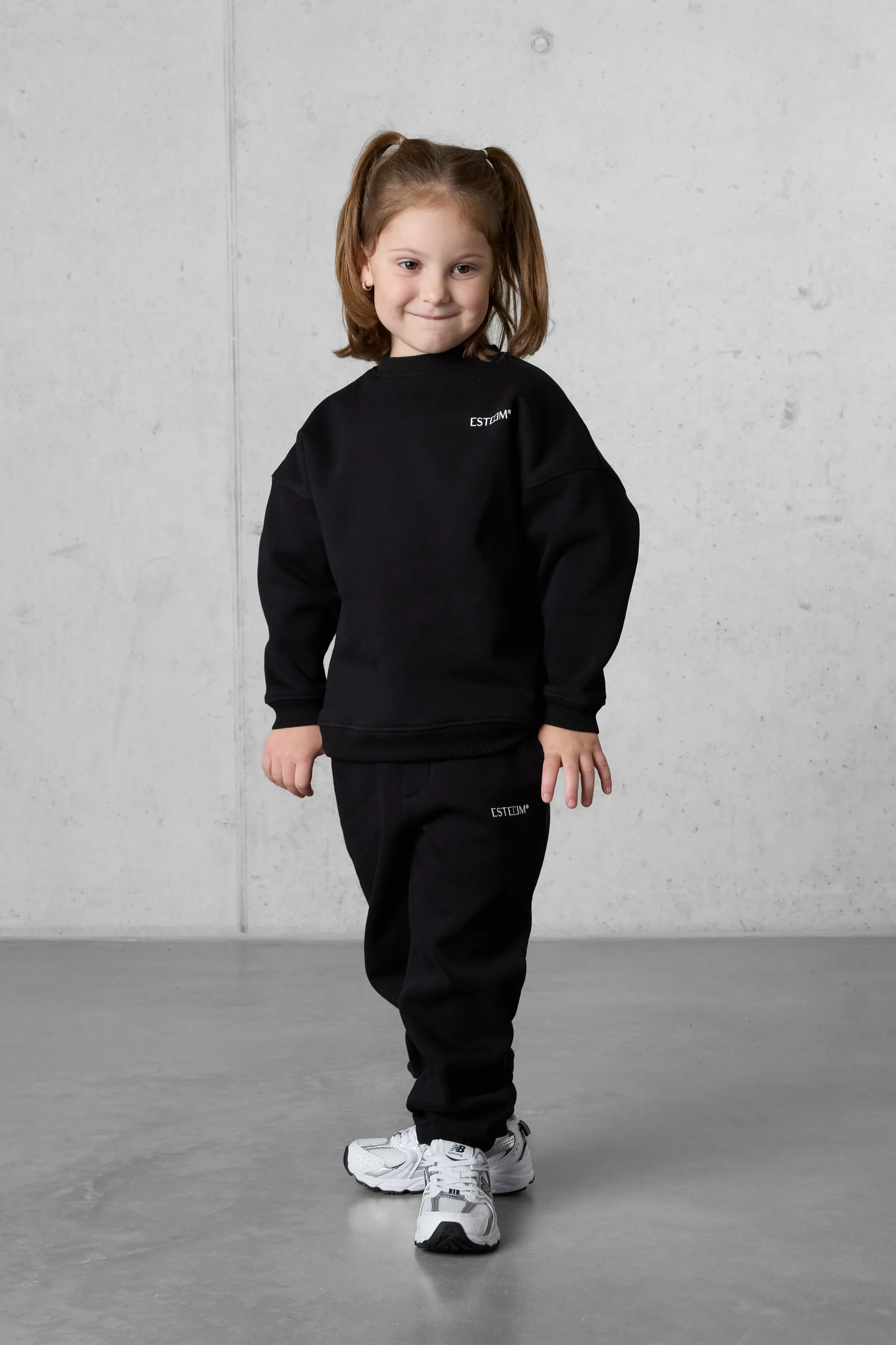 BLACK DISCREET OVERSIZED SET - Image 3