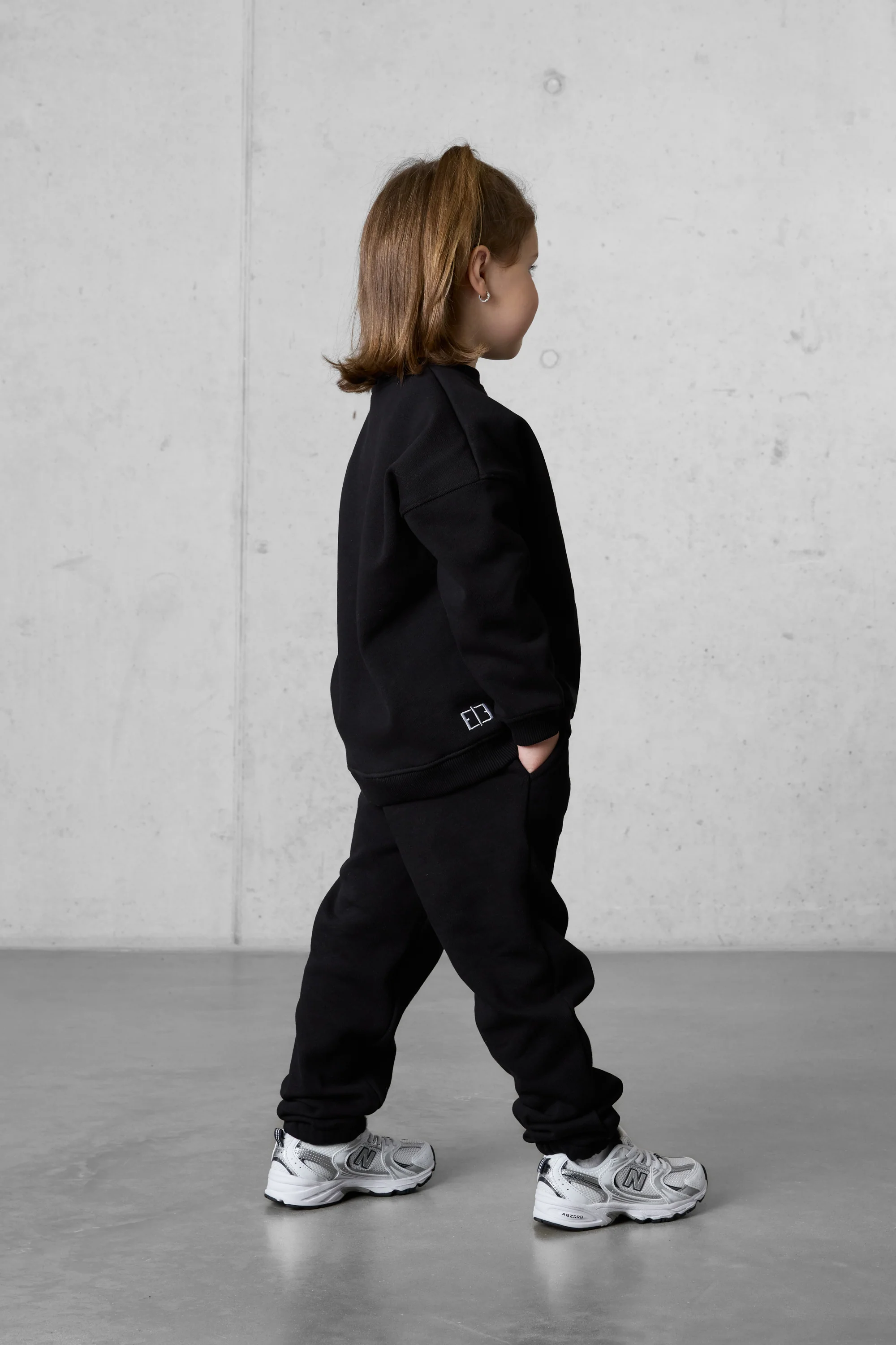 BLACK DISCREET OVERSIZED SET - Image 5