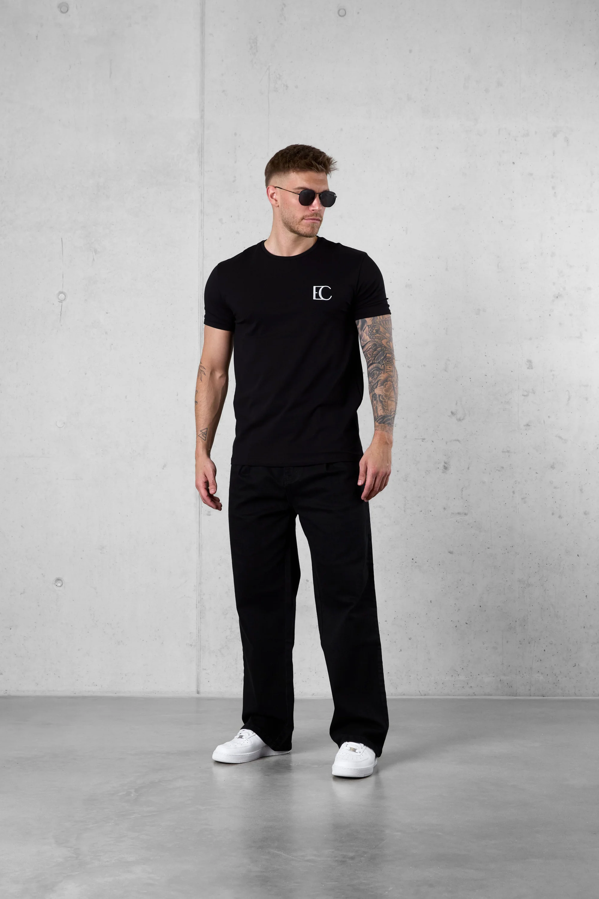 BLACK EC LOGO TEE - Image 3