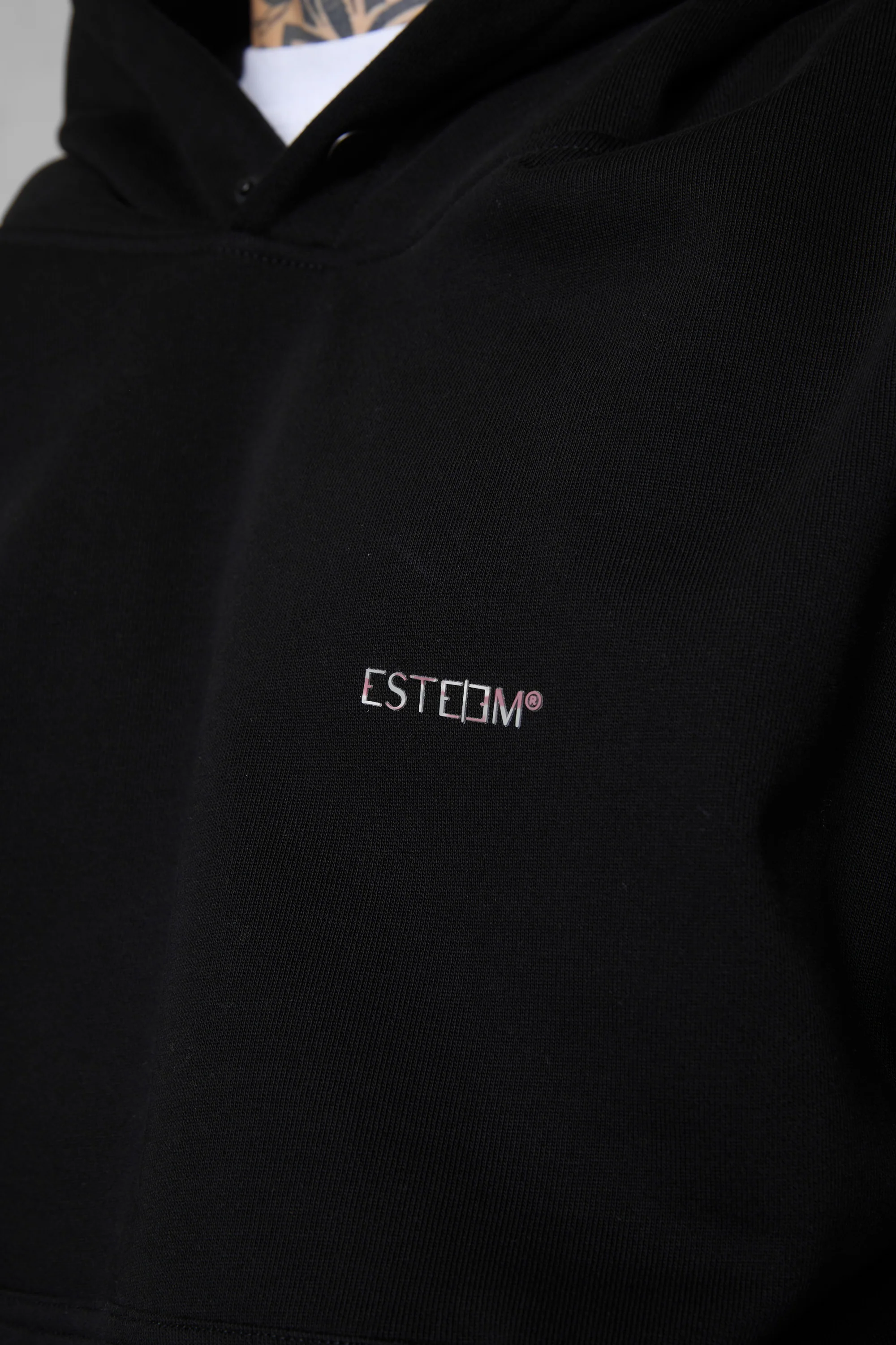 BLACK ESSENTIAL OVERSIZED HOODIE 2.0 - Image 2