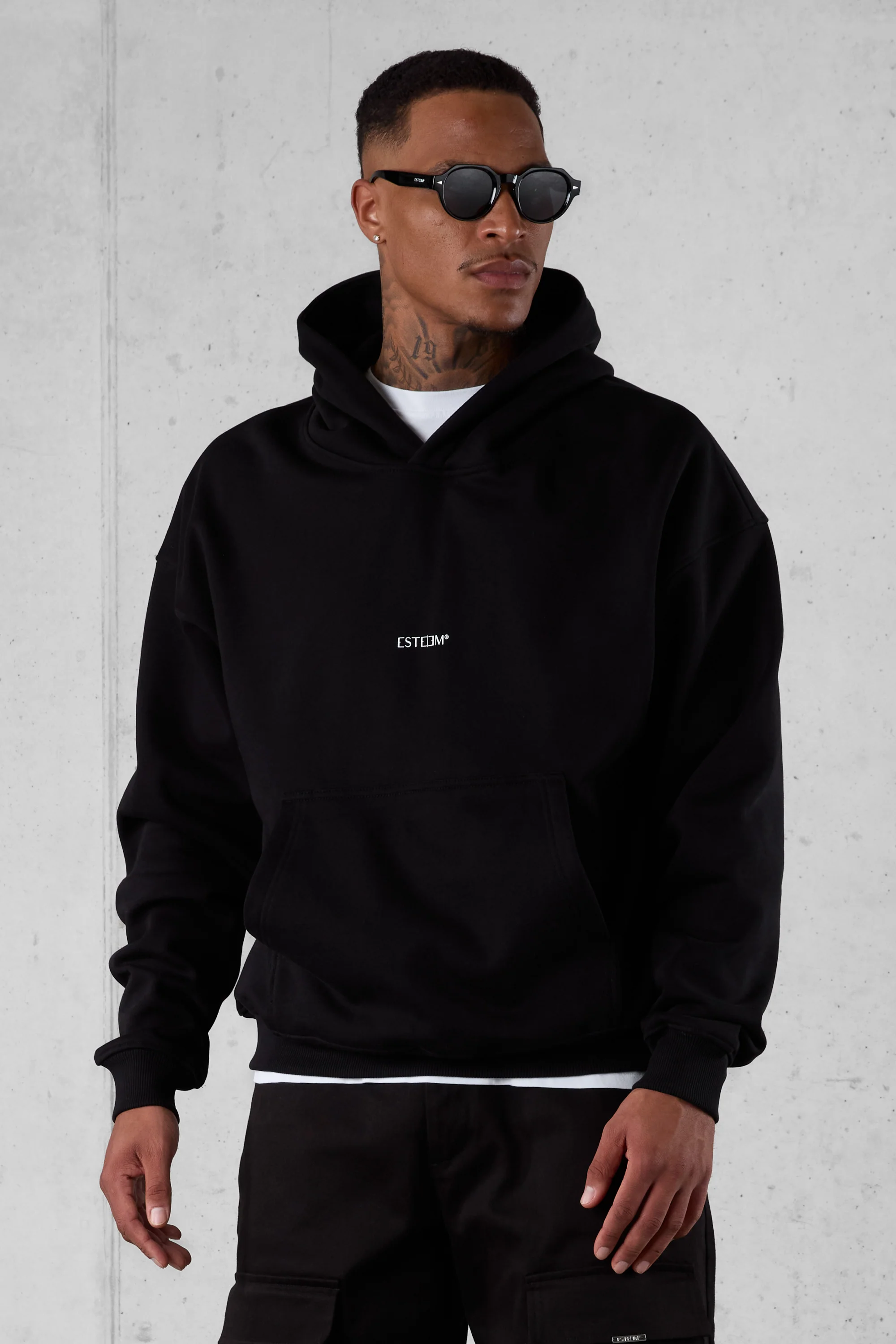 BLACK FLAMING BLURRED HEARTS OVERSIZED HOODIE - Image 4