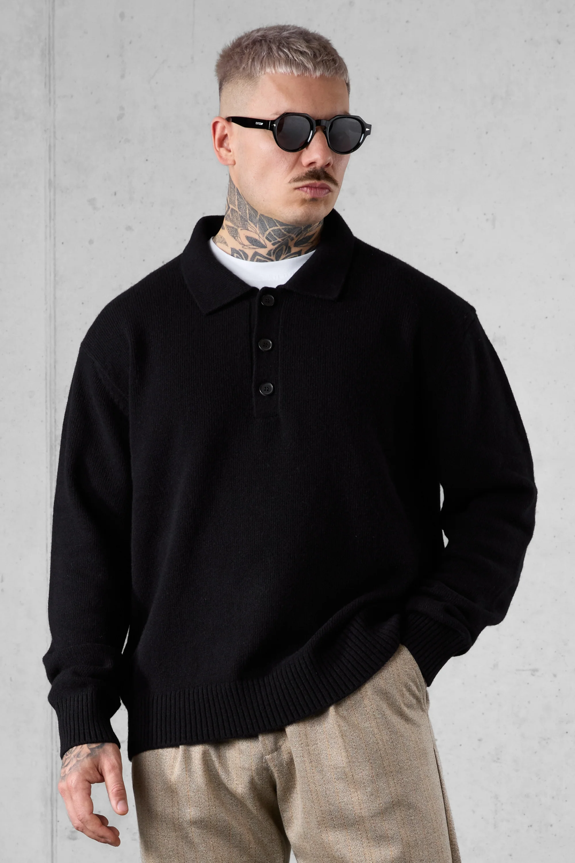 BLACK KNIT POLO SWEATER - Image 4