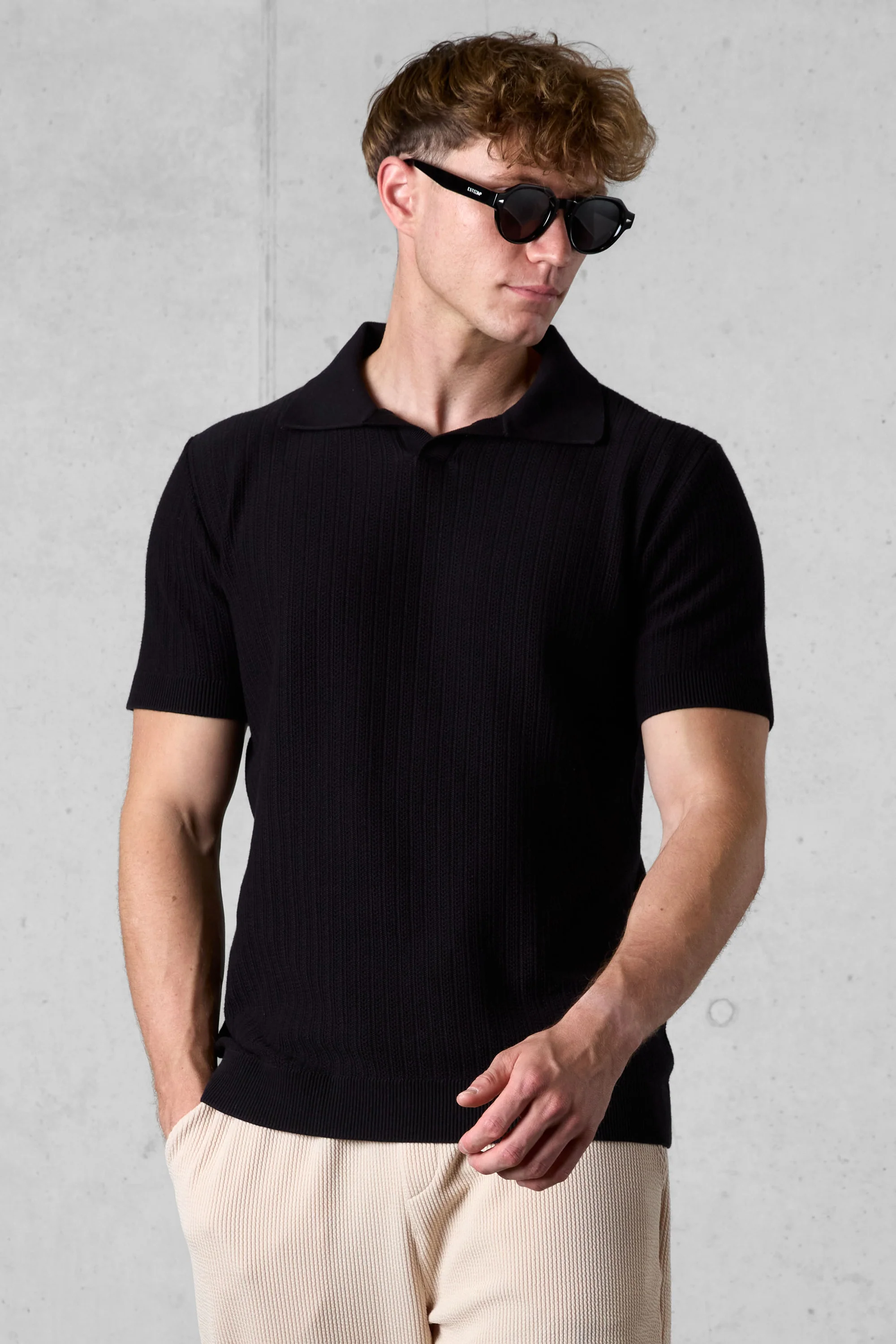 BLACK KNIT POLOSHIRT - Image 3