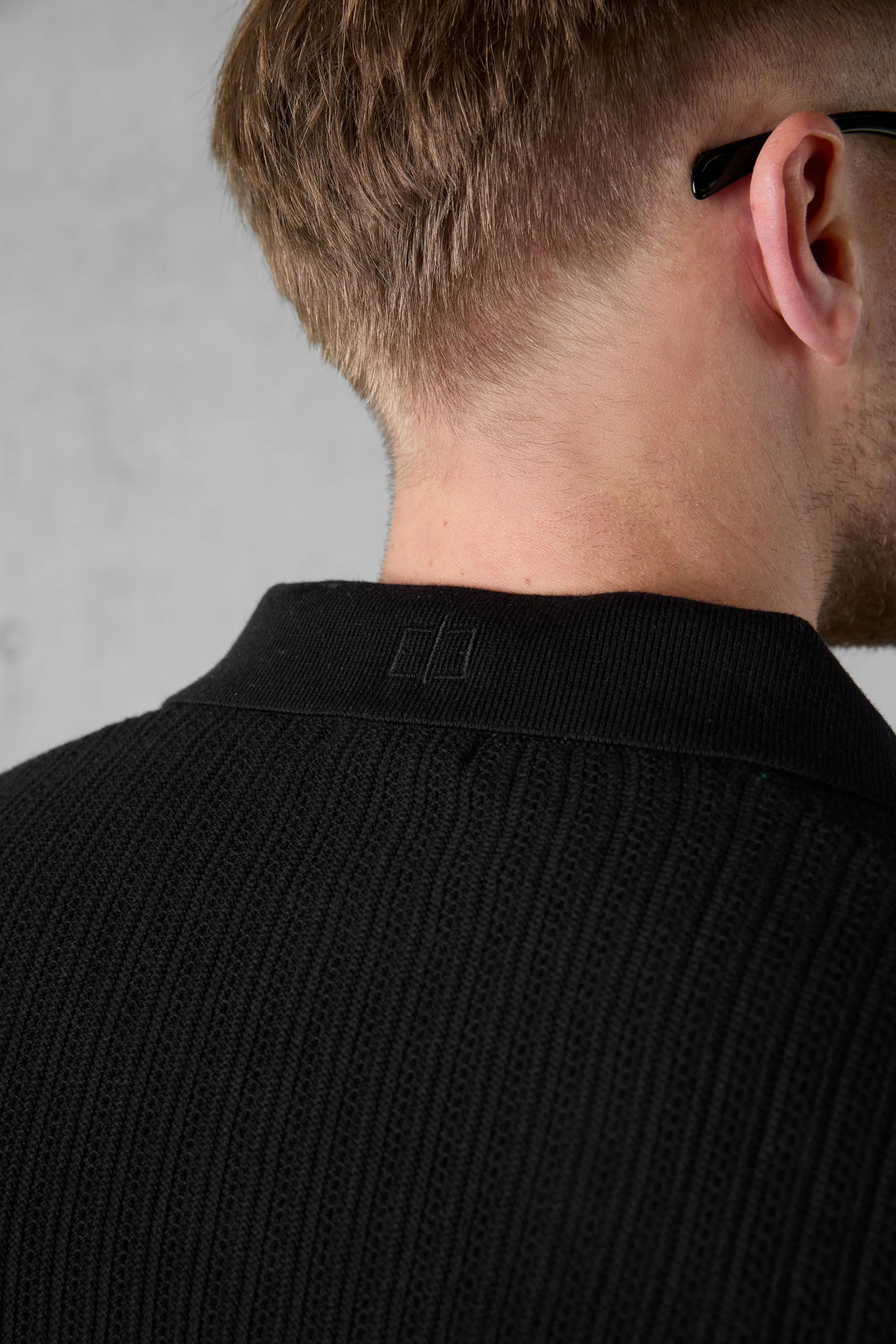 BLACK KNIT POLOSHIRT - Image 6