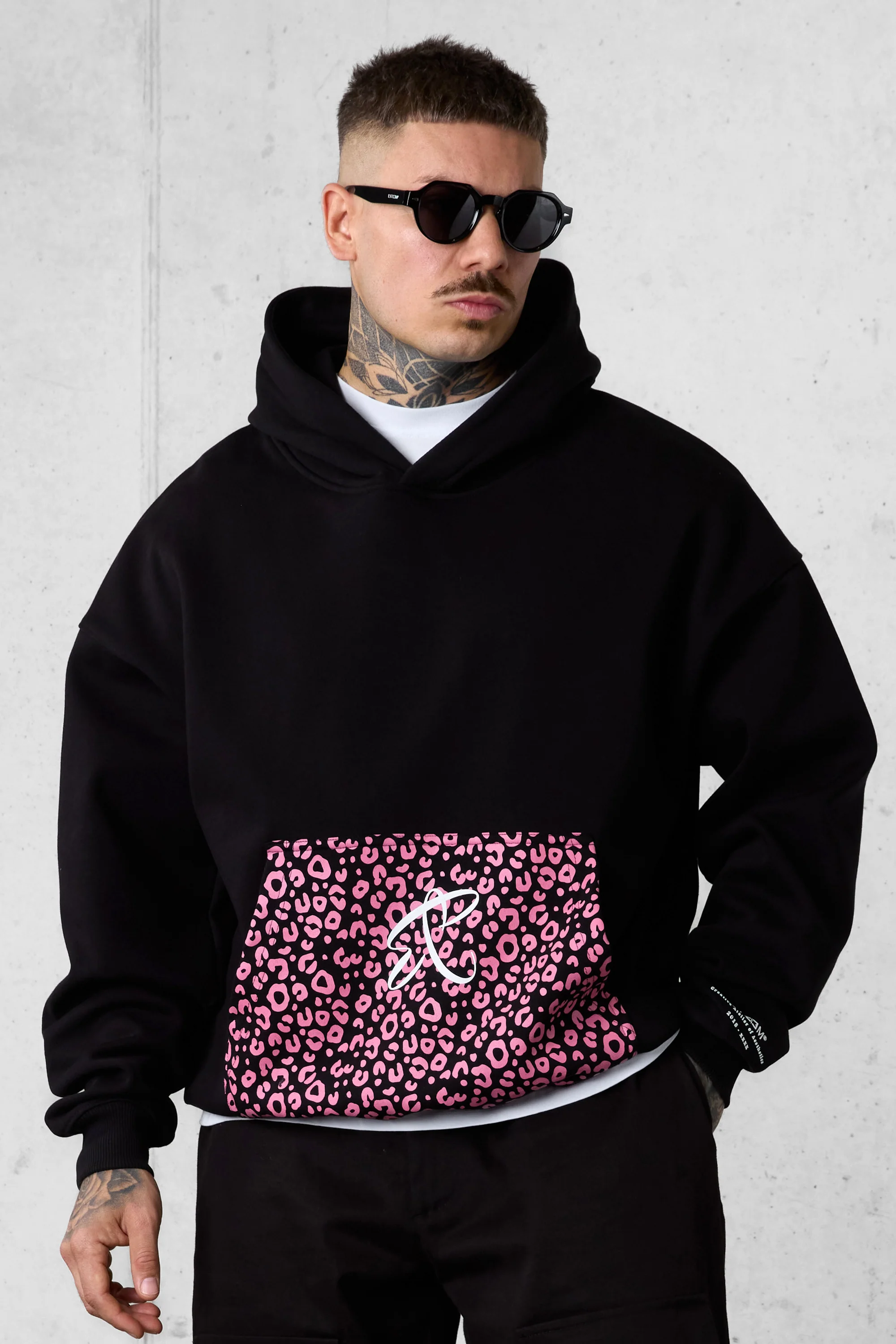 BLACK LEO AESTHETICS OVERSIZED HOODIE - Image 3