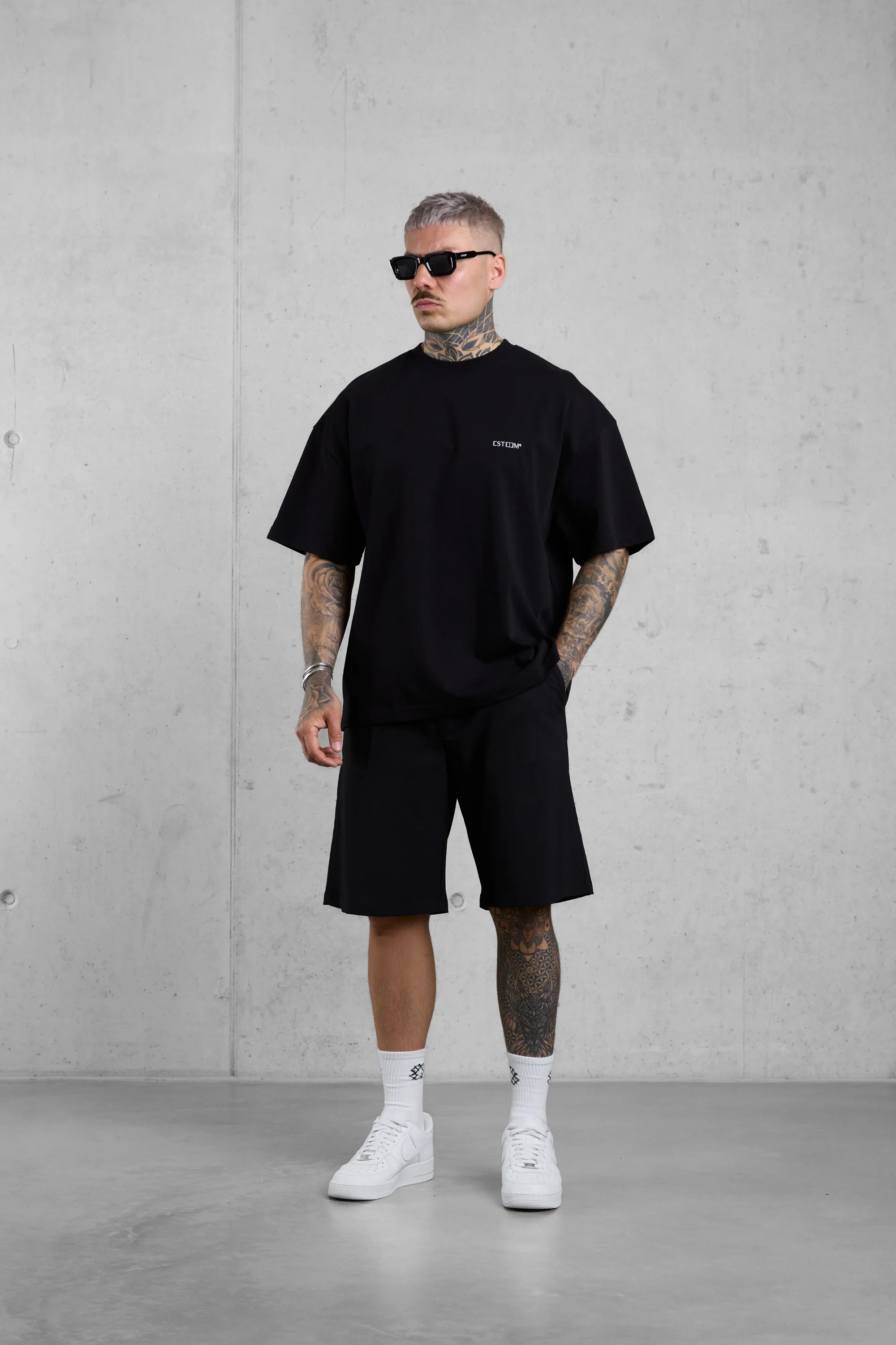 BLACK LOW SUN HOURS OVERSIZED TEE - Image 2