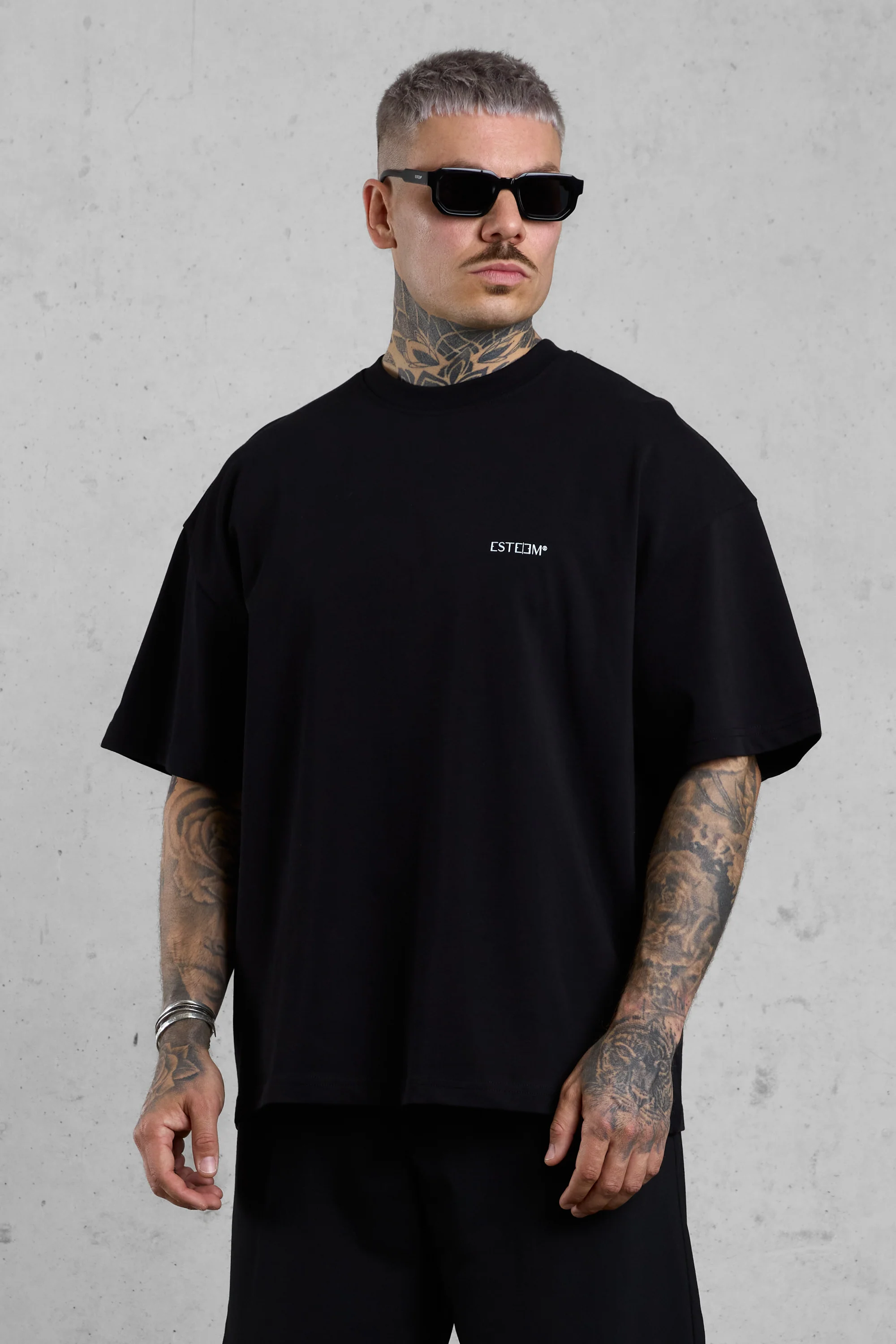 BLACK LOW SUN HOURS OVERSIZED TEE - Image 4