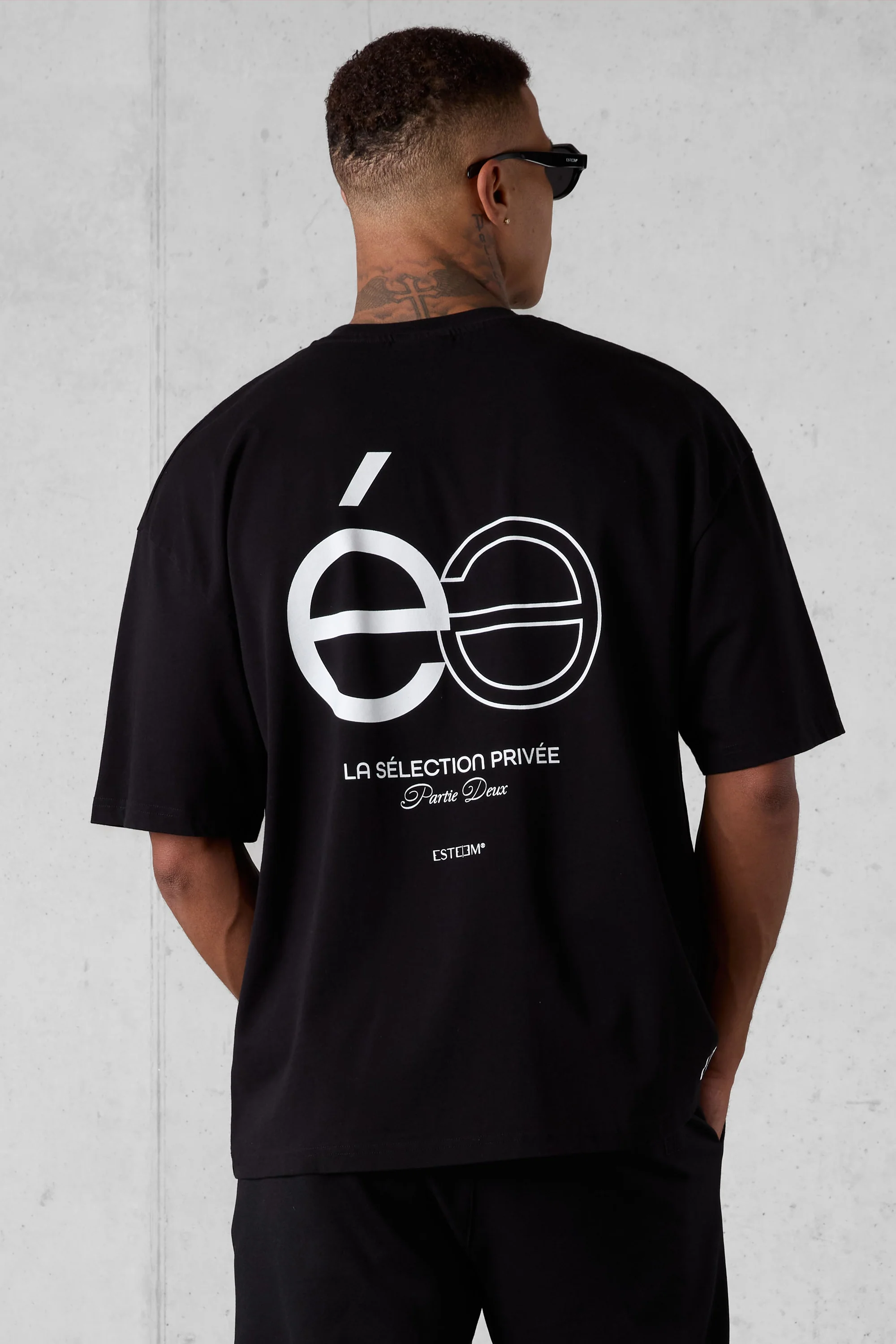 BLACK OPPOSÉ OVERSIZED TEE 2.0