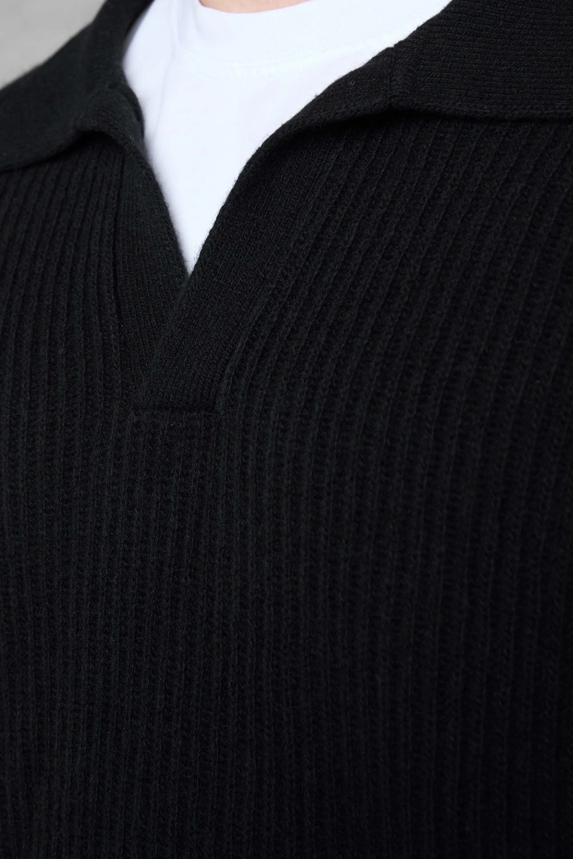BLACK OVERSIZED KNIT POLO SWEATER - Image 3