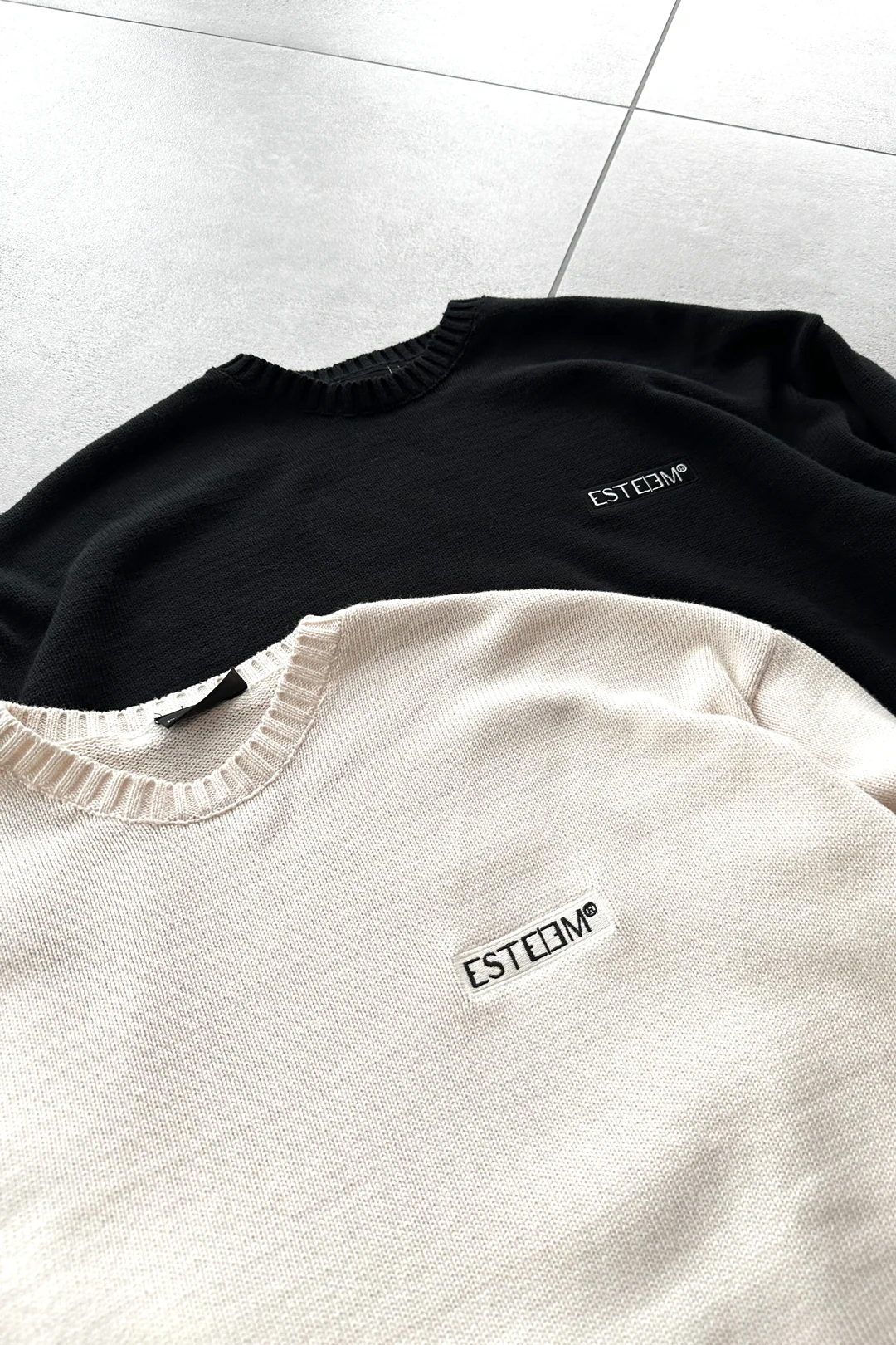BLACK OVERSIZED KNIT SWEATER - Image 5