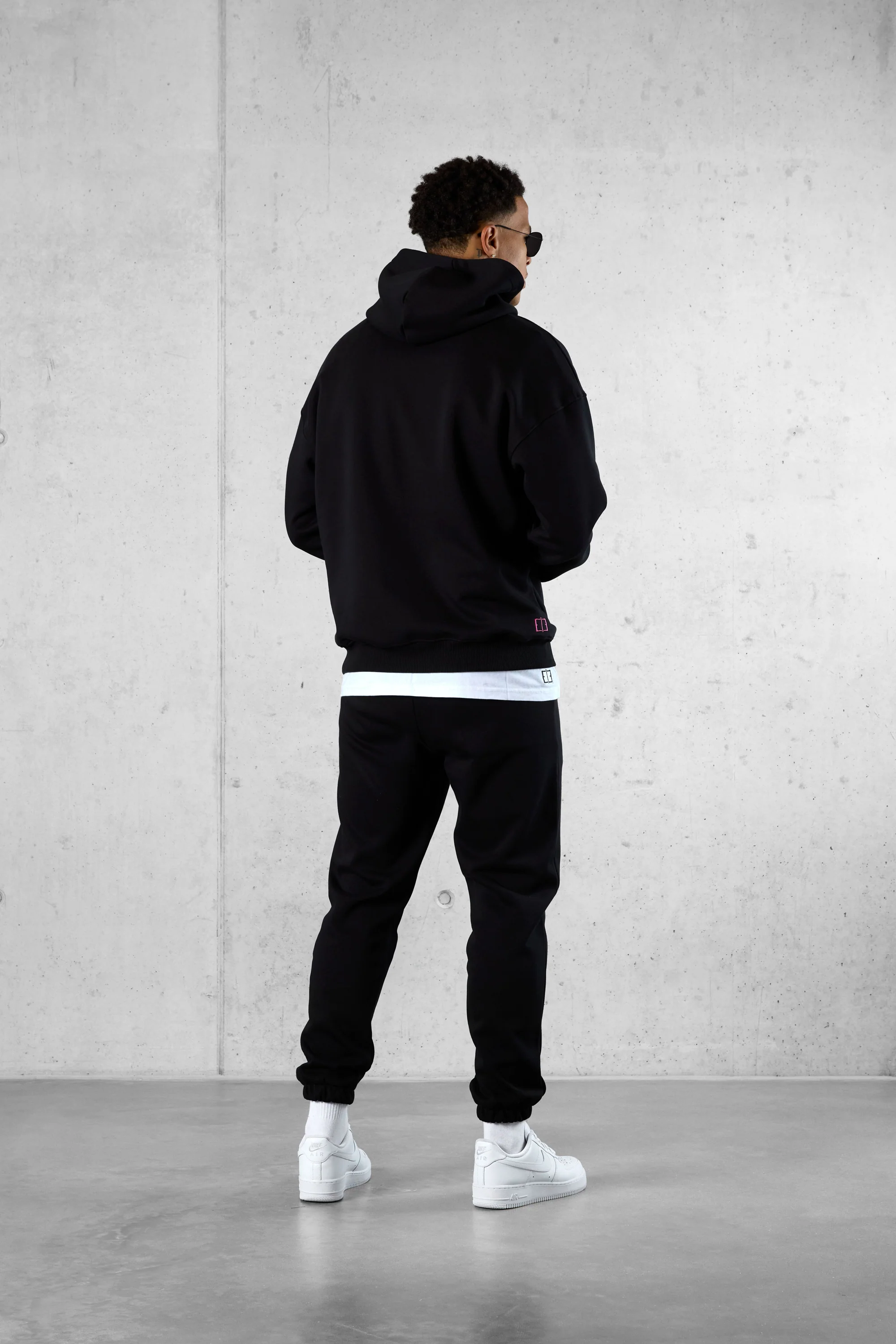 BLACK PINK DISCREET OVERSIZED HOODIE - Image 4