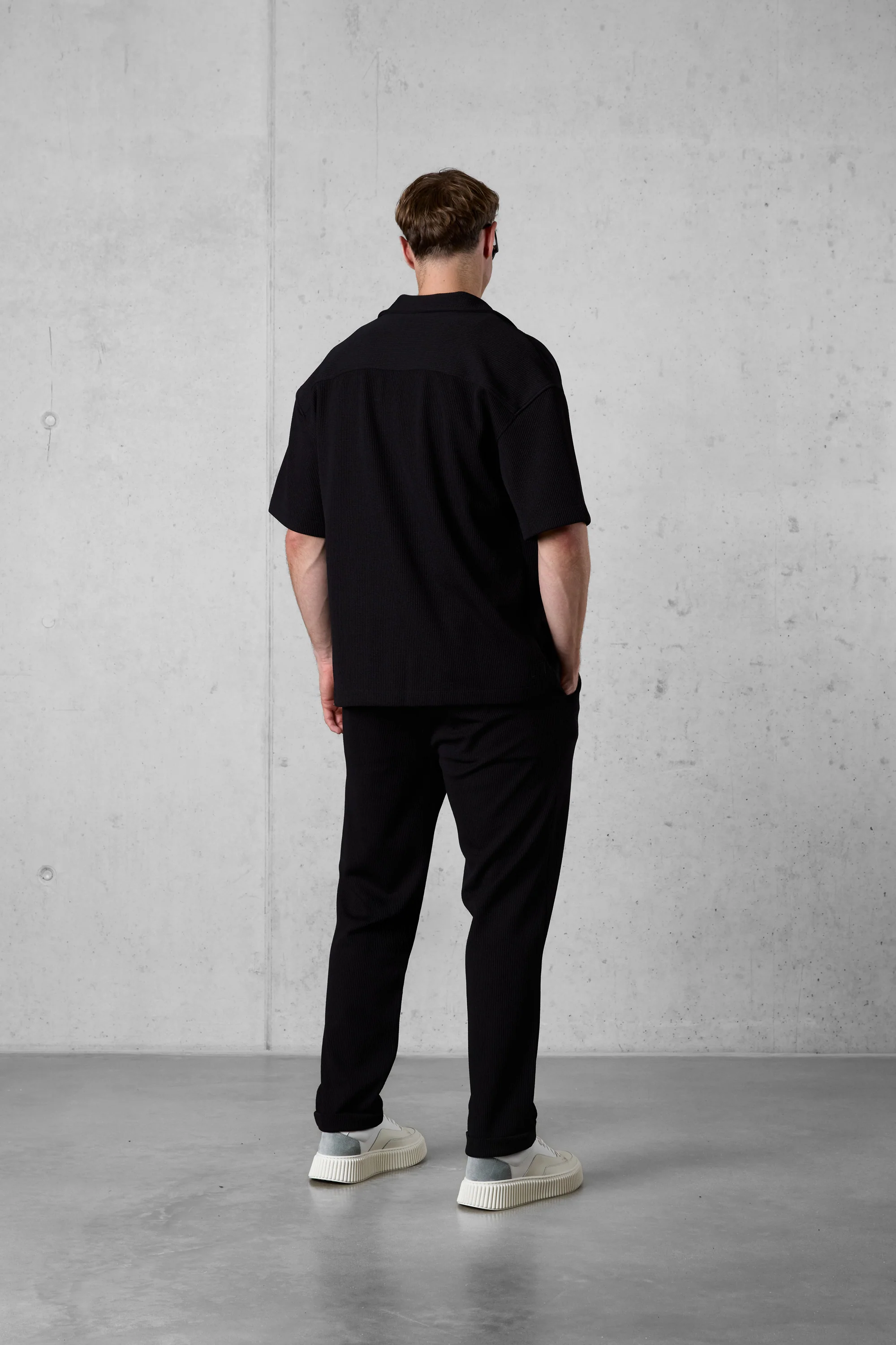 BLACK RUFFLES SHIRT - Image 5