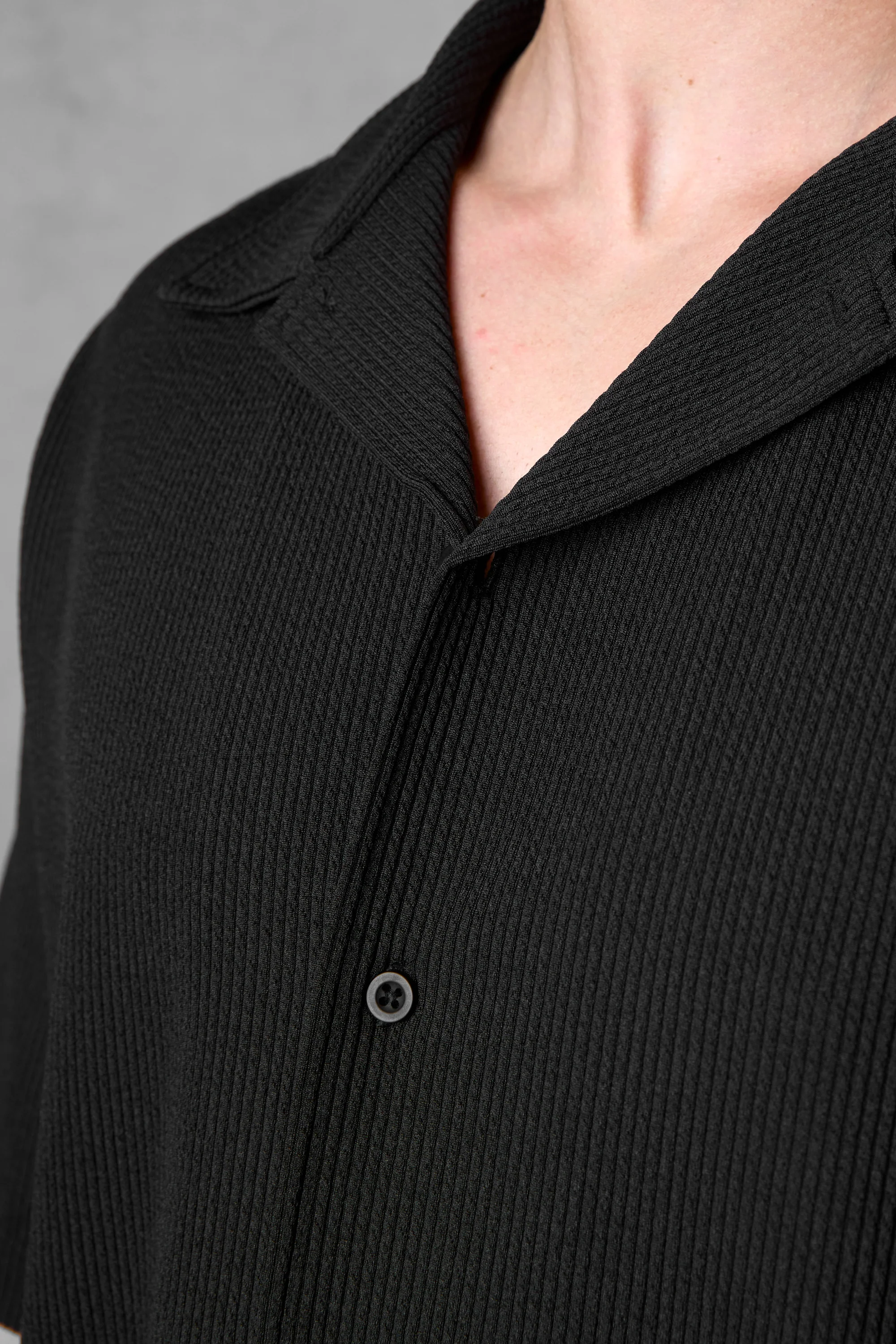 BLACK RUFFLES SHIRT - Image 6