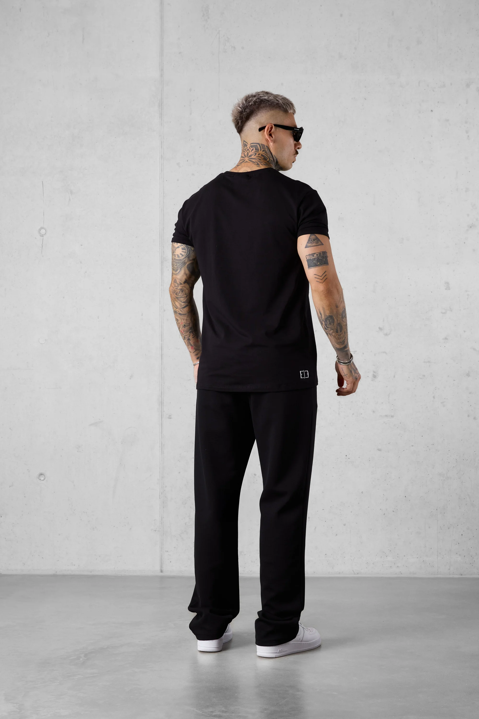 BLACK SÉLECTION PRIVÉE LOGO TEE - Image 4