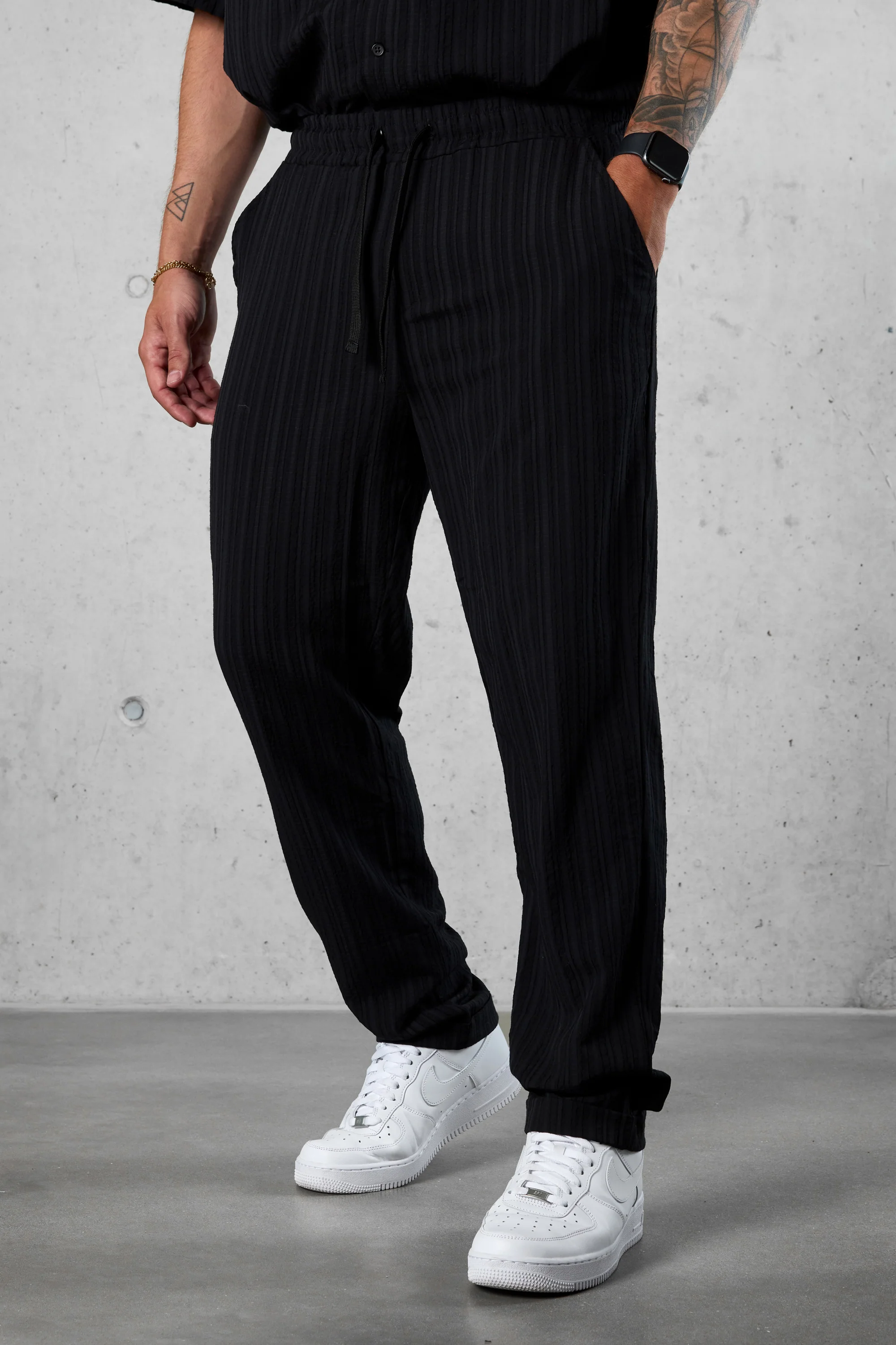 BLACK STRIPED PANTS - Image 3