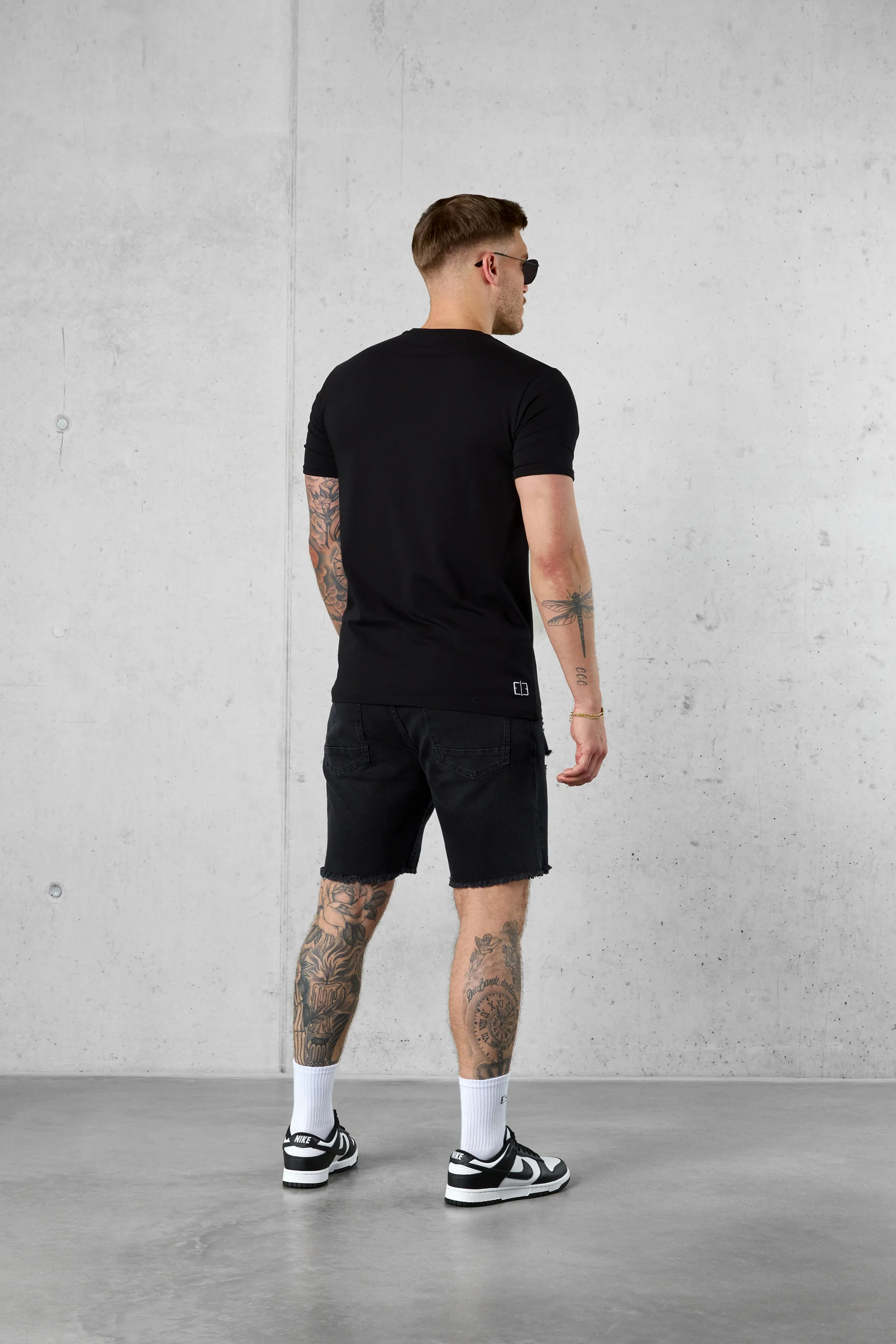BLACK SUMMER HIGHLIFE TEE - Image 4