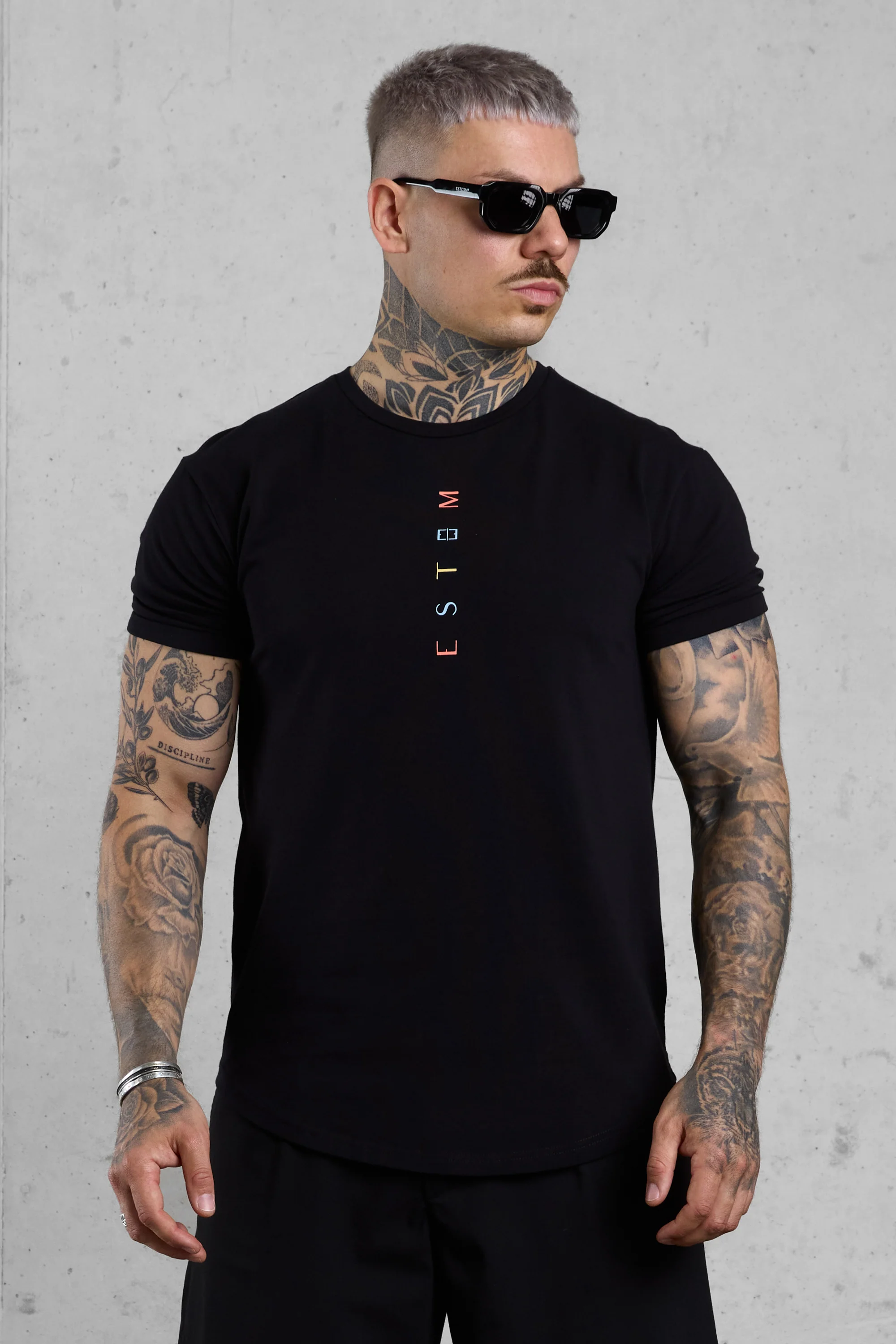 BLACK VERTICAL TEE 6.0 - Image 3