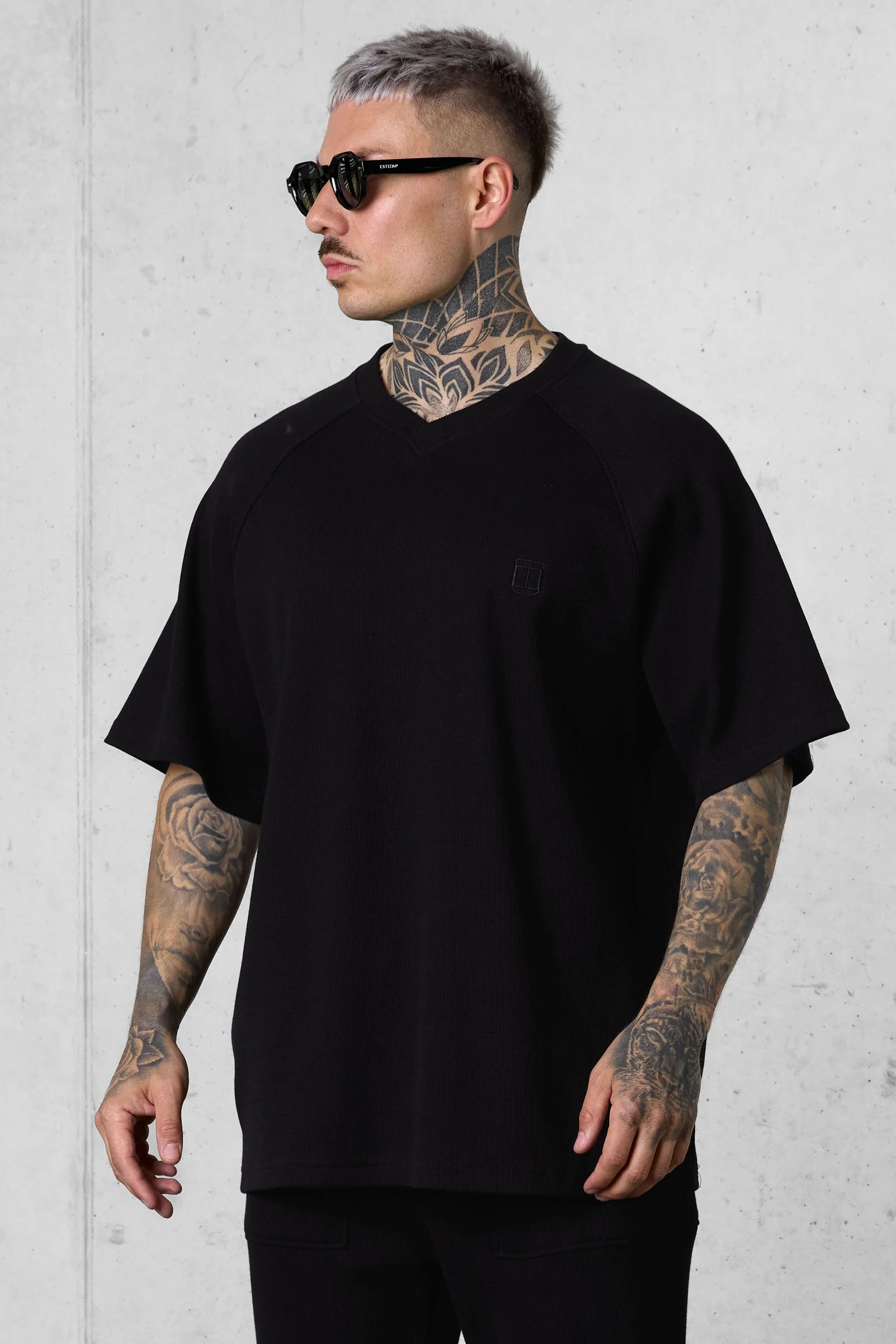 BLACK WAFFLE OVERSIZED TEE - Image 4