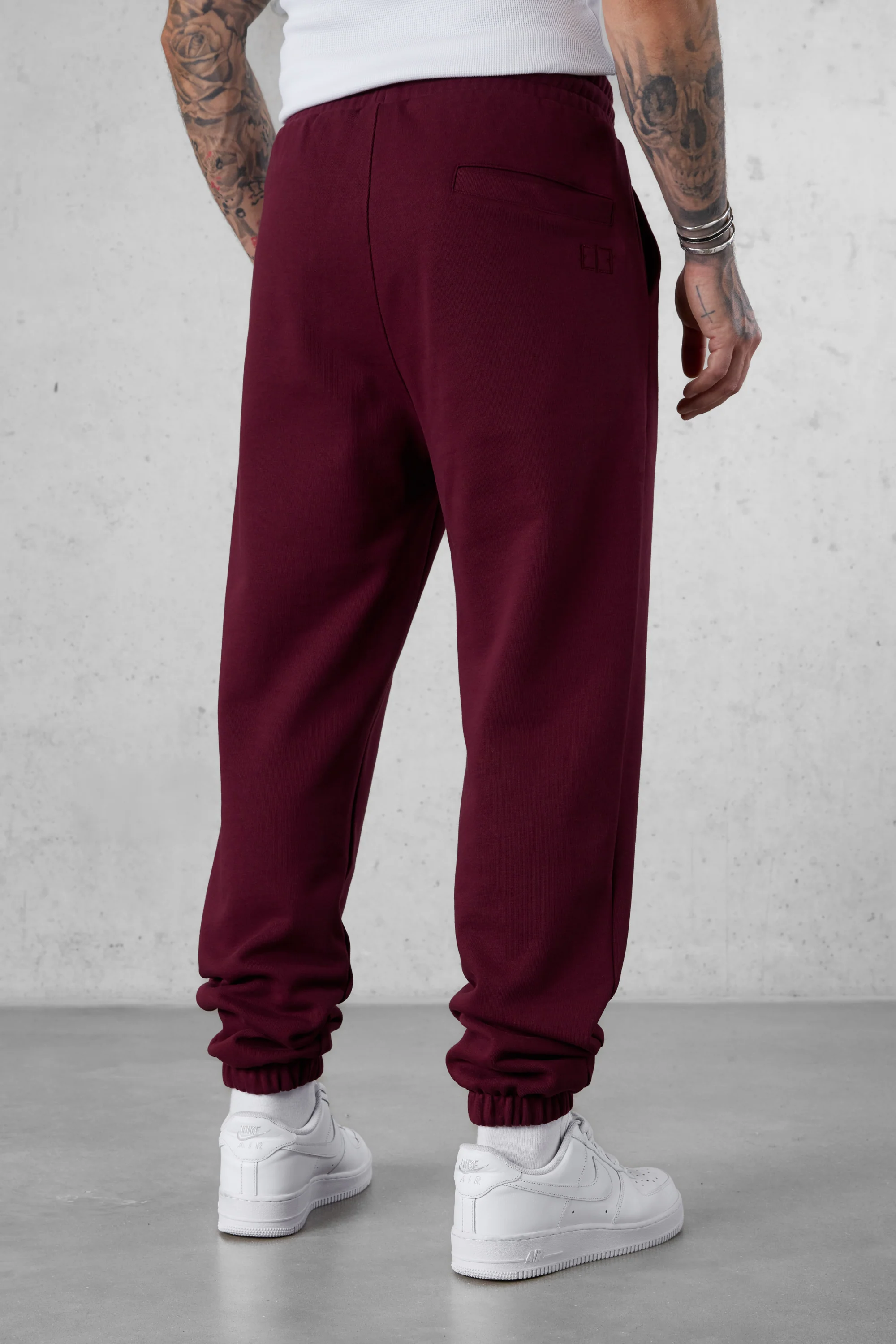 CABERNET ESSENTIAL JOGGER - Image 4