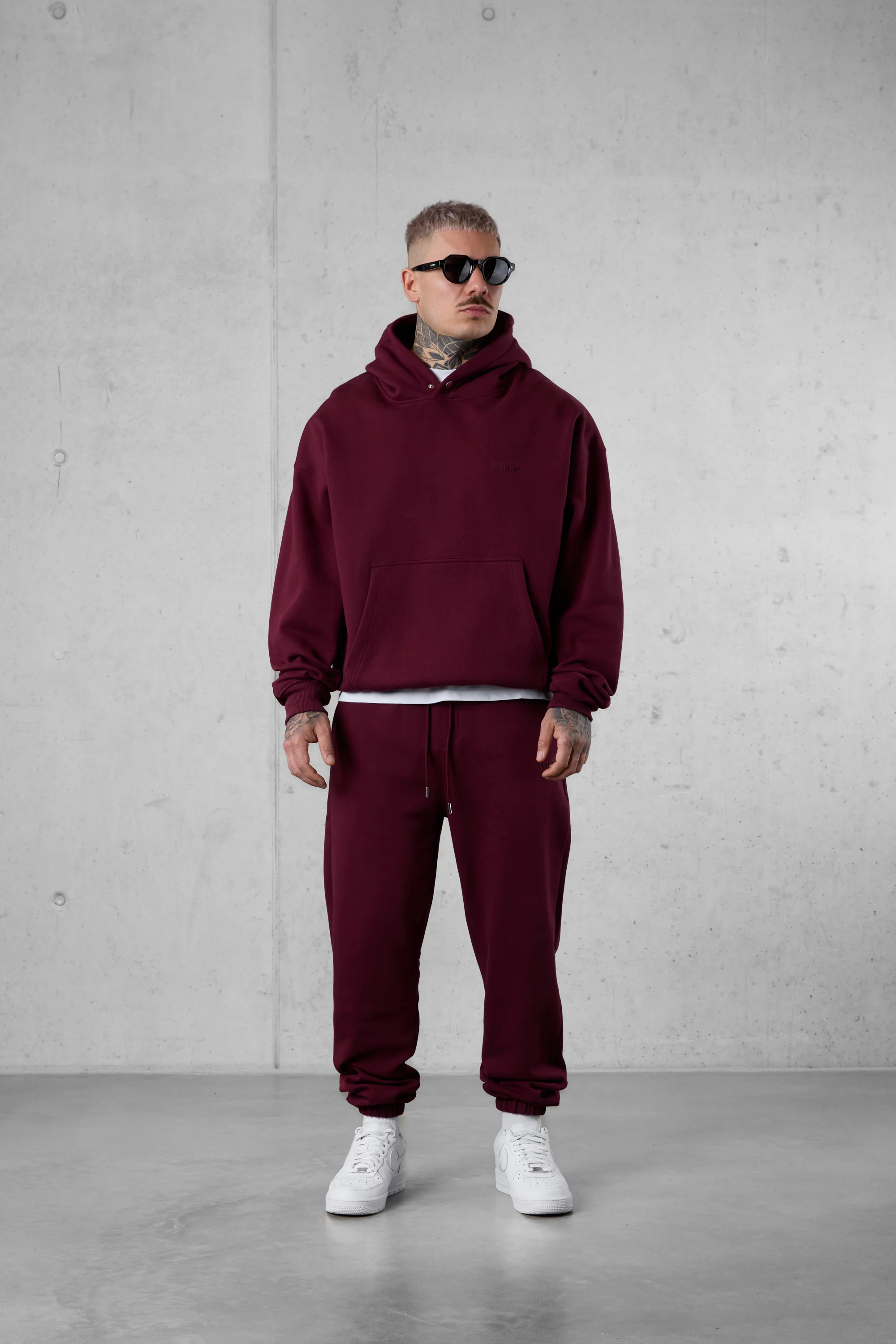CABERNET ESSENTIAL OVERSIZED HOODIE - Image 2