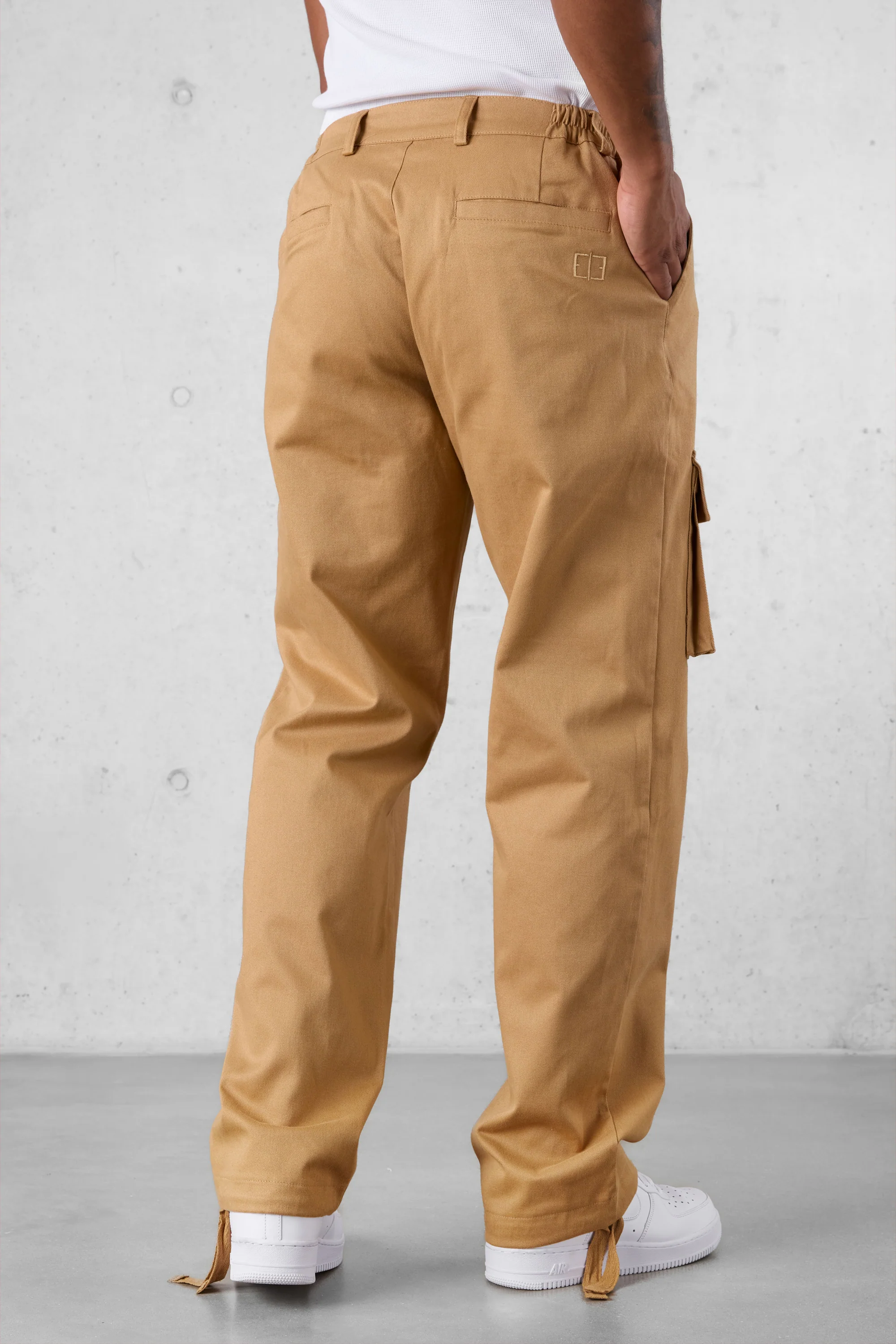 CAMEL CARGO CHINO PANTS - Image 4