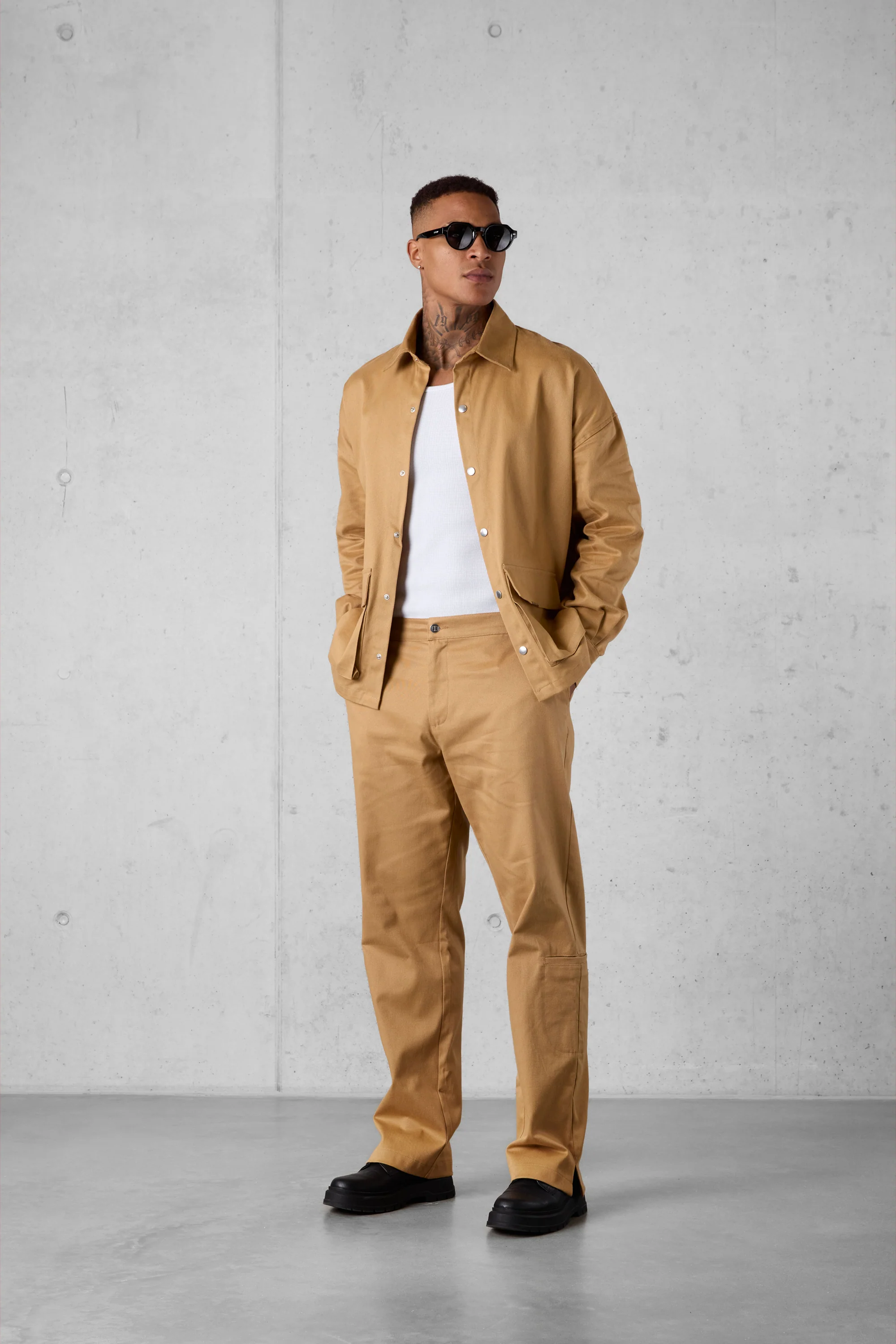 CAMEL CARGO OVERSIZED CHINO SHIRT - Image 6