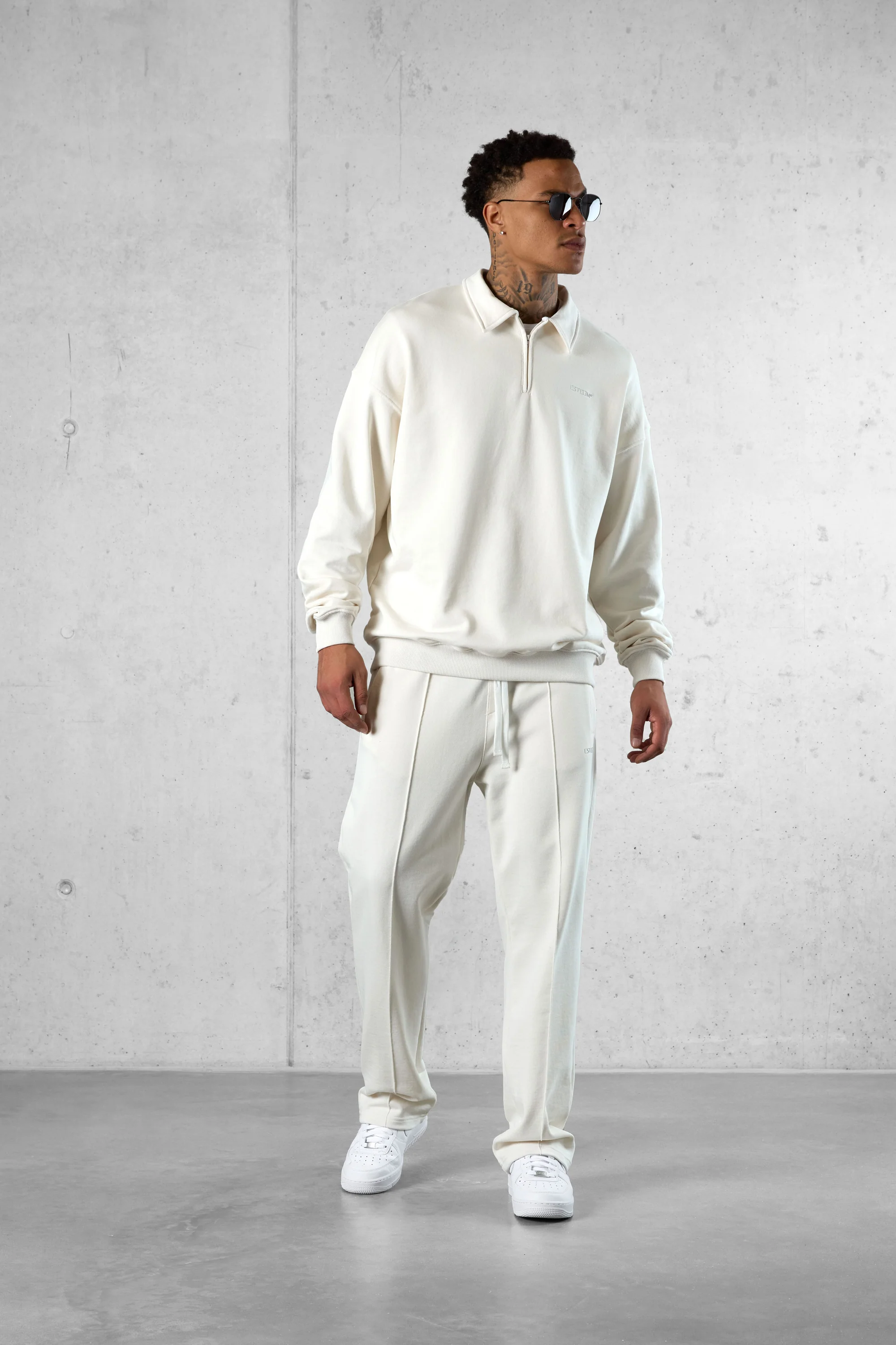 CREAM ESSENTIAL LOOSE SWEATPANTS - Image 2