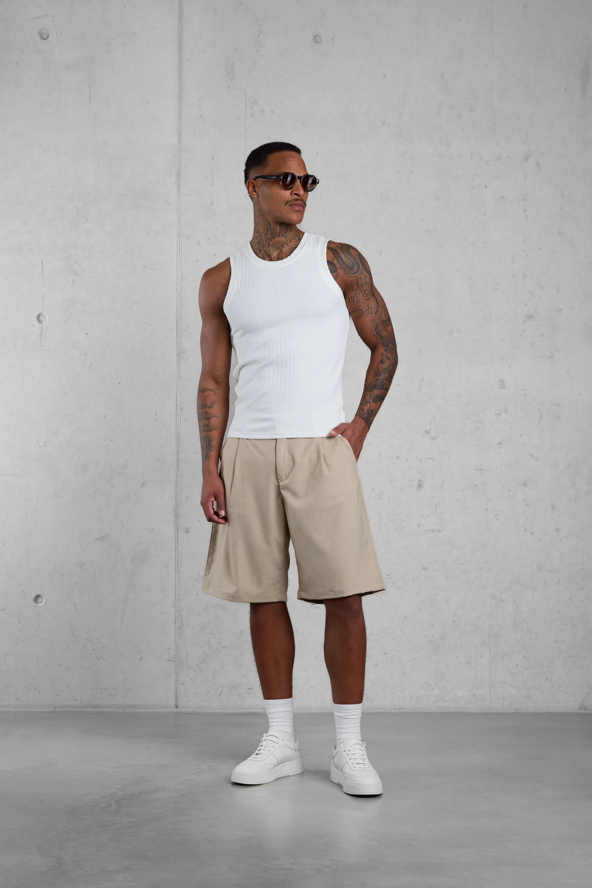 CREAM RIP TANK TOP - Image 3