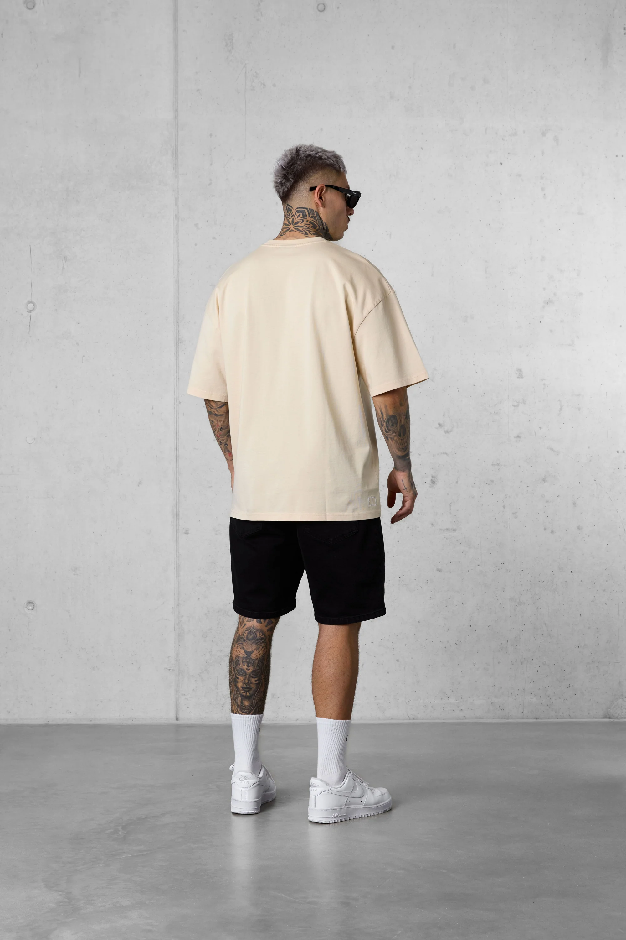 CREMEBRULEE DISCREET OVERSIZED TEE - Image 4