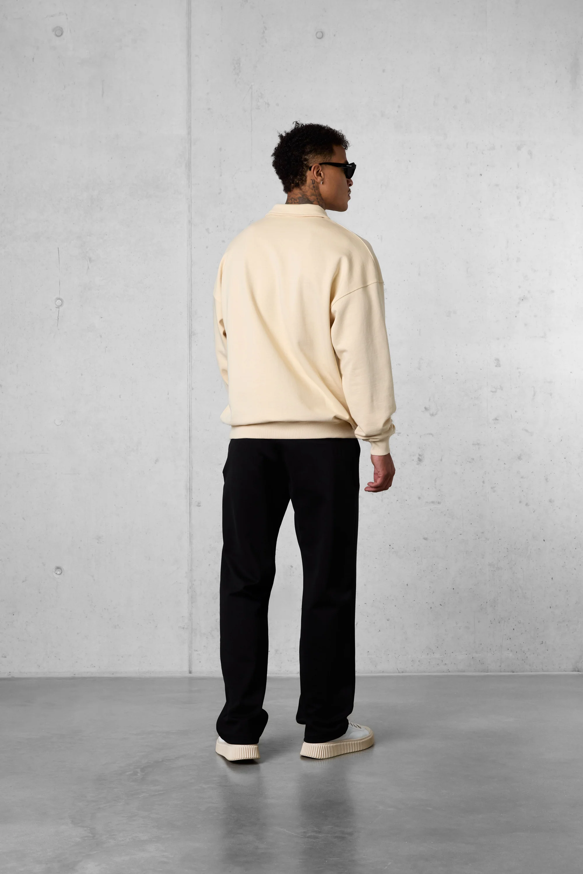 CREMEBRULEE ESSENTIAL OVERSIZED HALFZIP SWEATER - Image 4