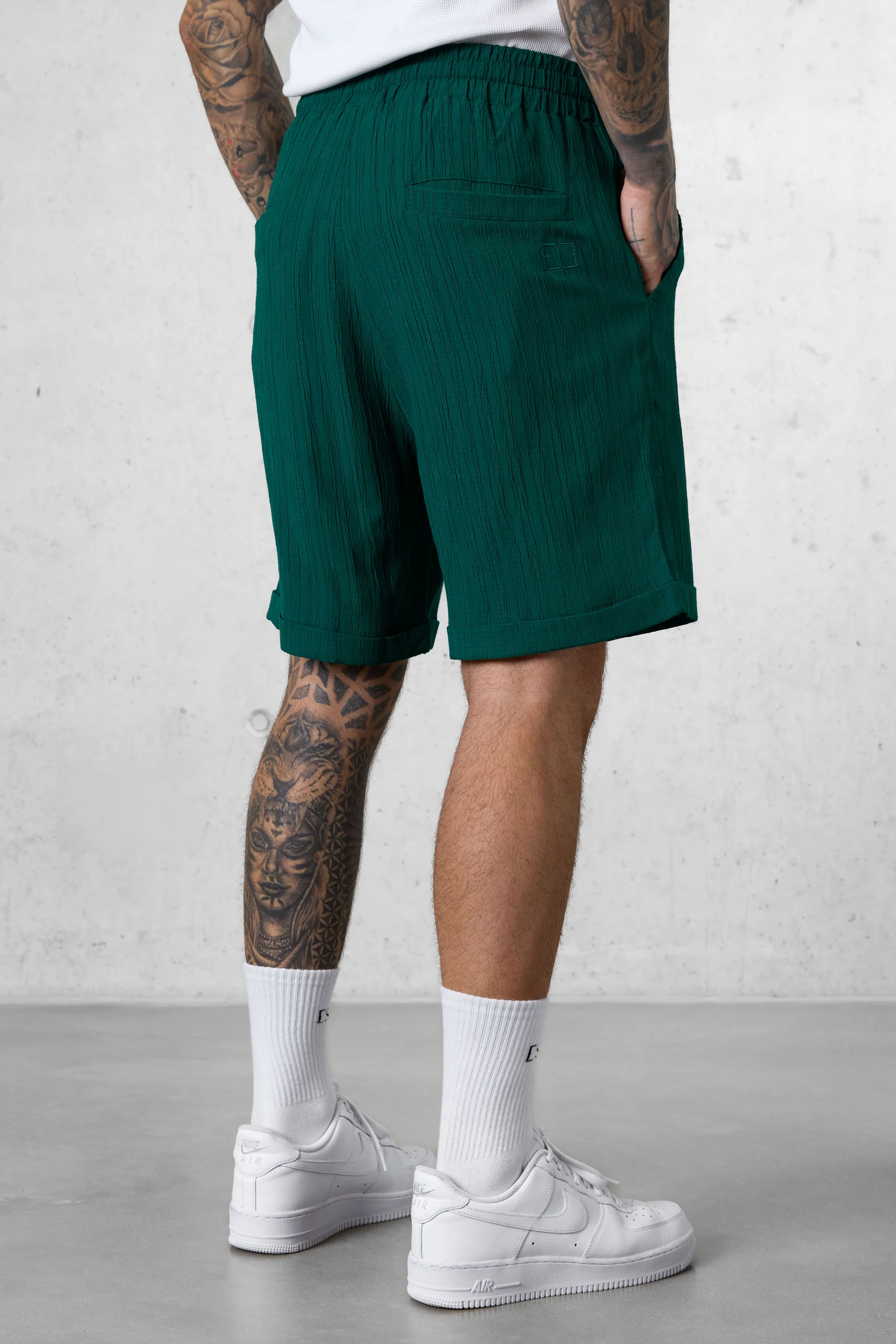 DARKGREEN STRIPED SHORTS - Image 4