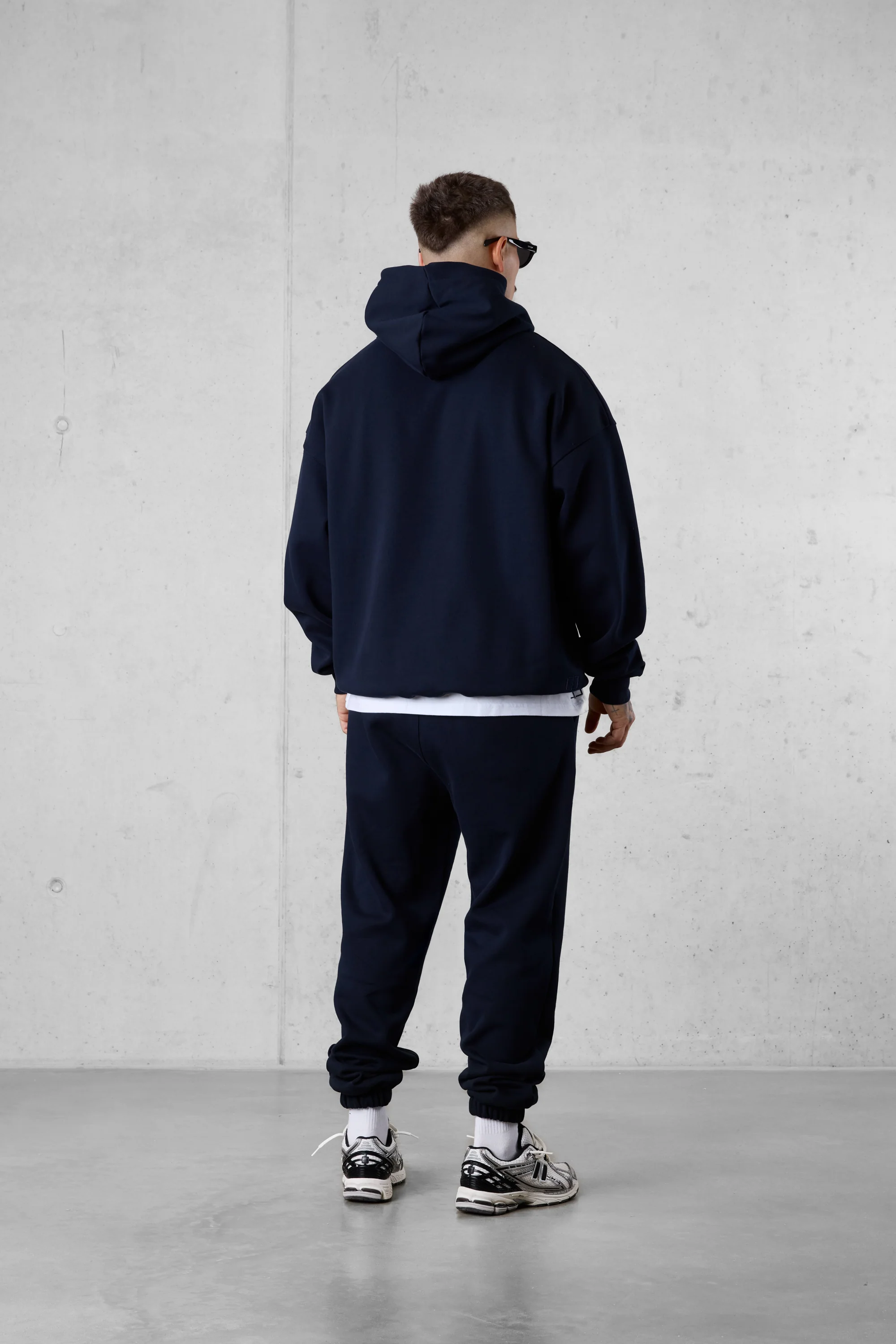 DARKSAPPHIRE ESSENTIAL OVERSIZED HOODIE - Image 5