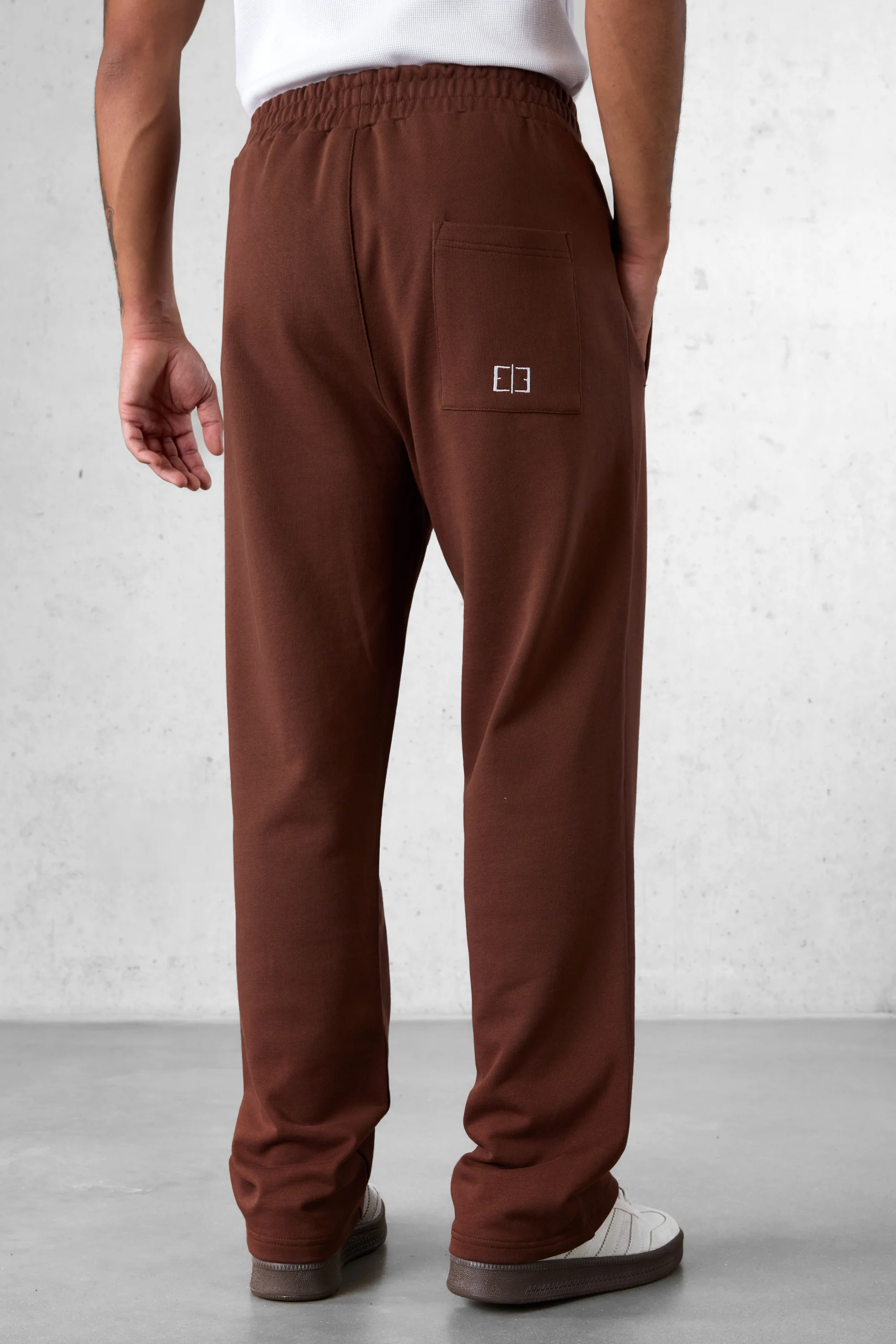 DOWNTOWNBROWN ESSENTIAL LOOSE SWEATPANTS - Image 4