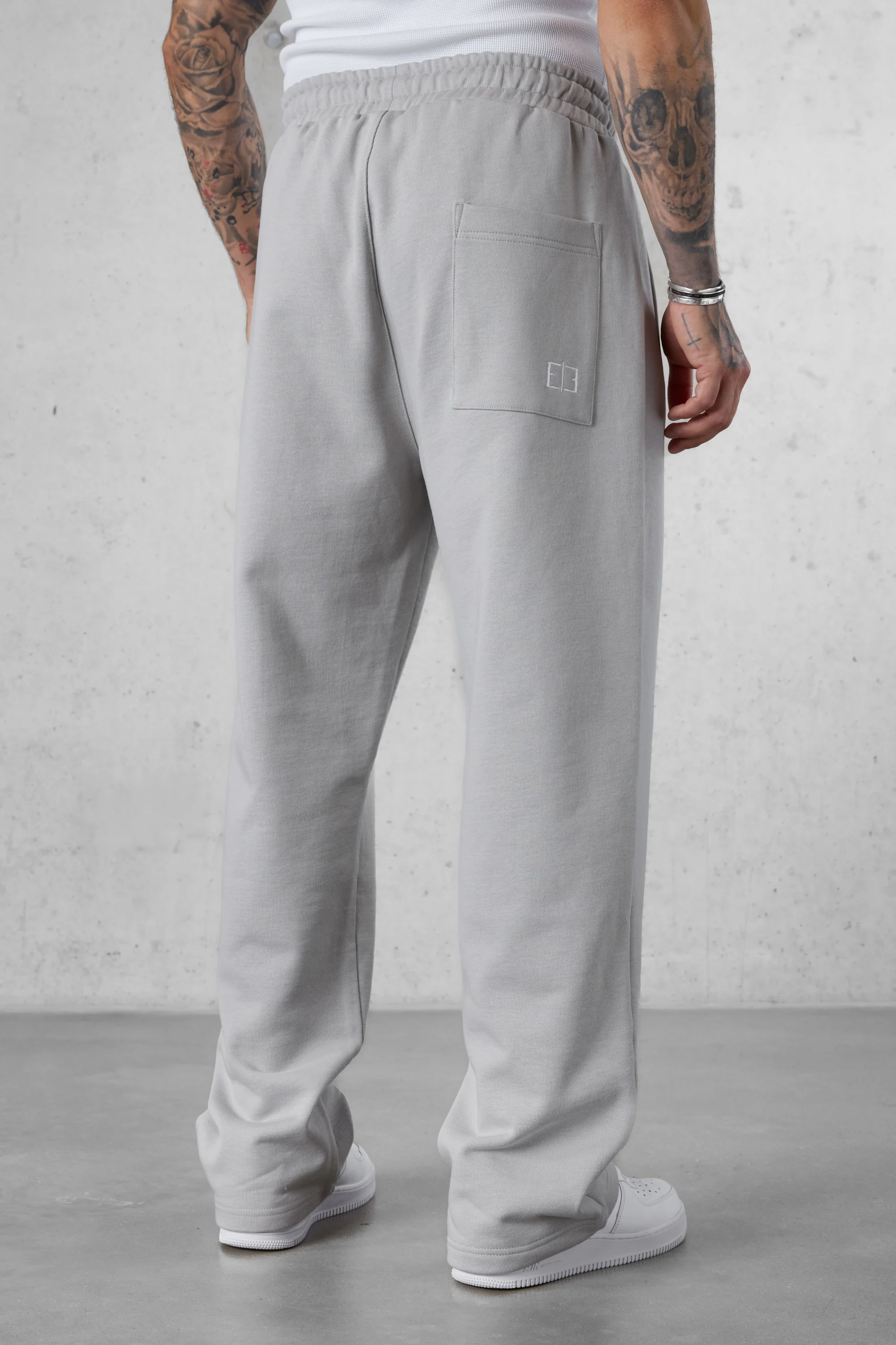 GREY DISCREET BAGGY JOGGER - Image 4
