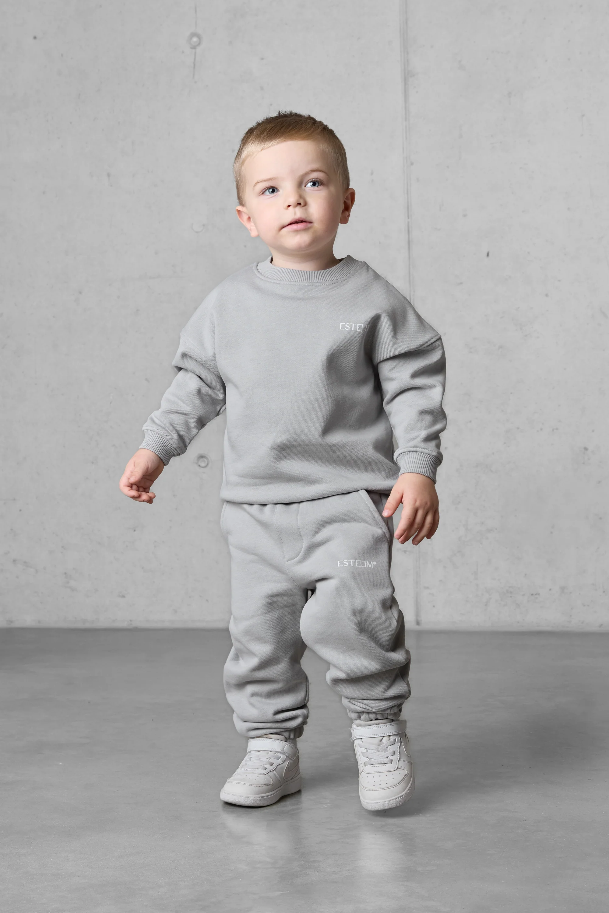 GREY DISCREET OVERSIZED SET - Image 3