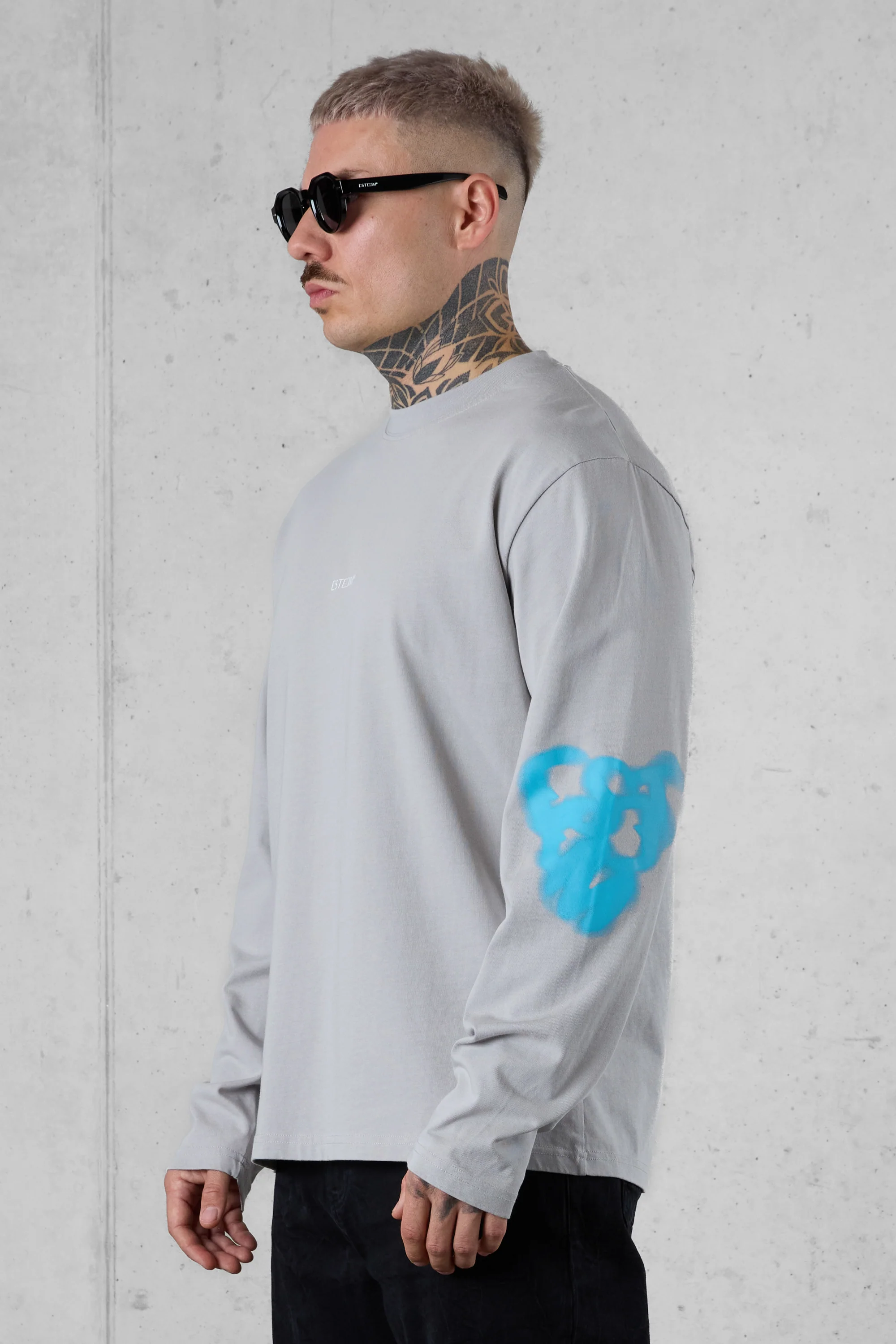 GREY ICED BLURRED HEARTS LONGSLEEVE - Image 3