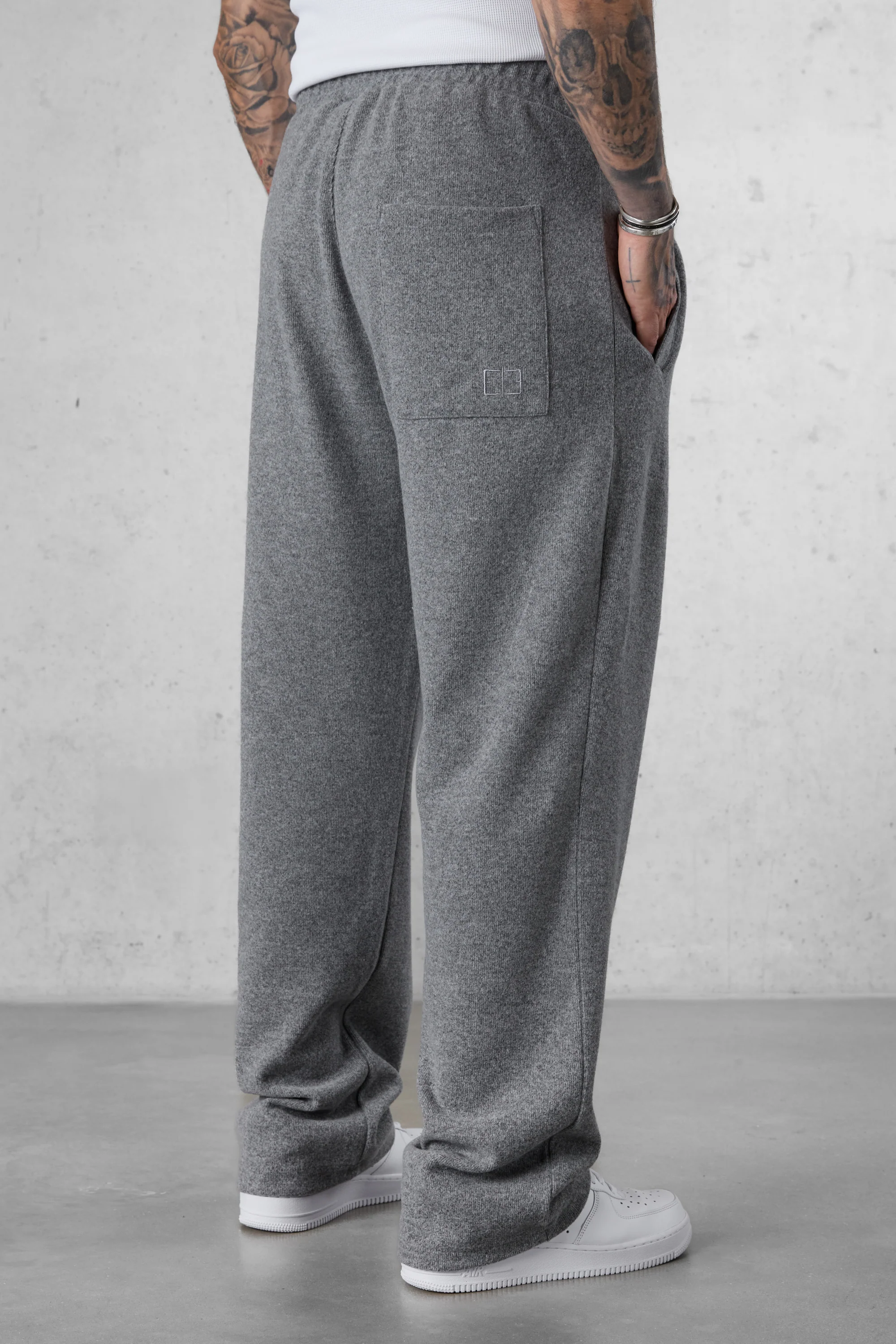 GREY MELANGE COMFY LOOSE SWEATPANTS - Image 5