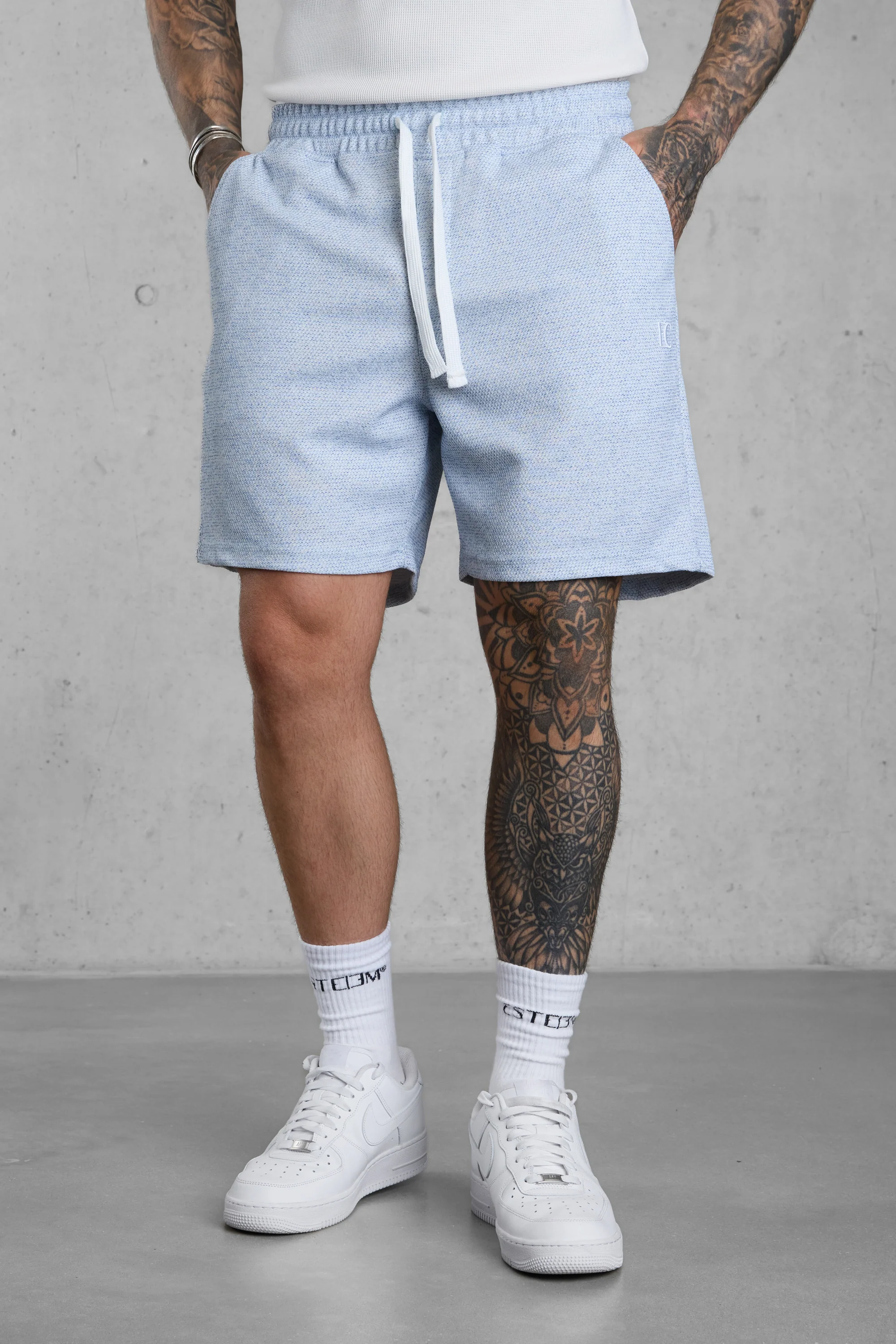 LIGHTBLUE TEXTURED SHORTS - Image 4