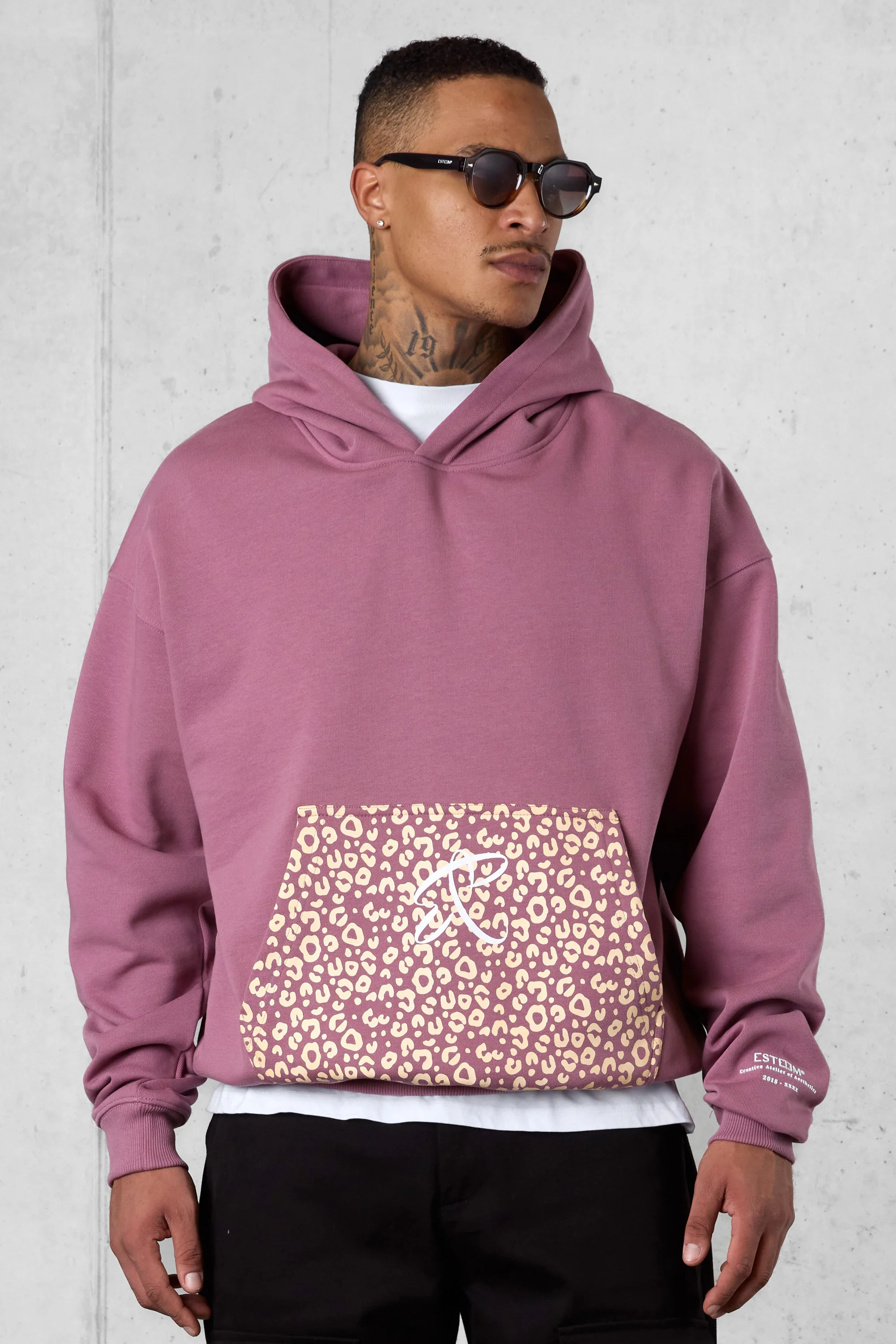 MAUVEROSE LEO AESTHETICS OVERSIZED HOODIE - Image 3