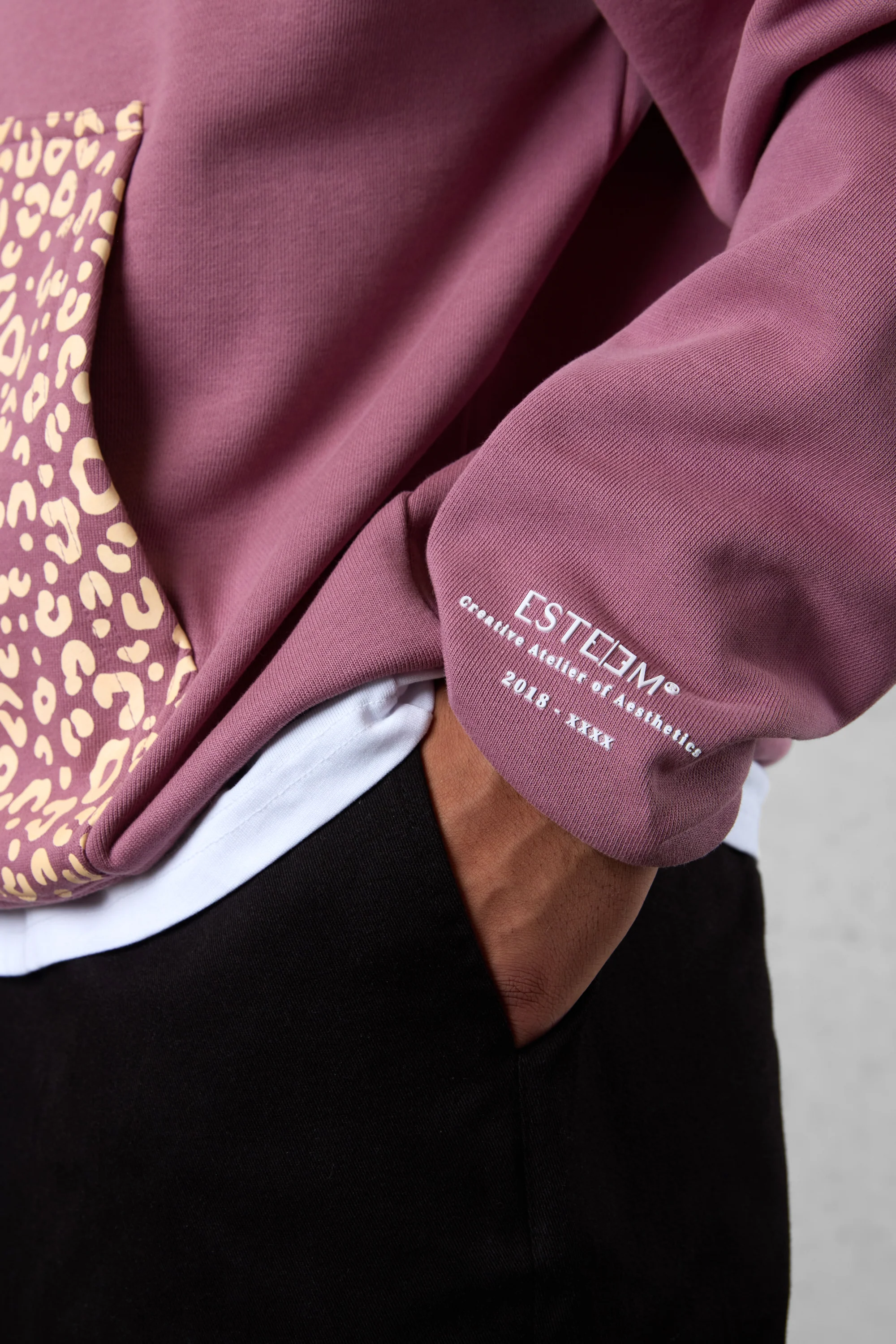 MAUVEROSE LEO AESTHETICS OVERSIZED HOODIE - Image 5