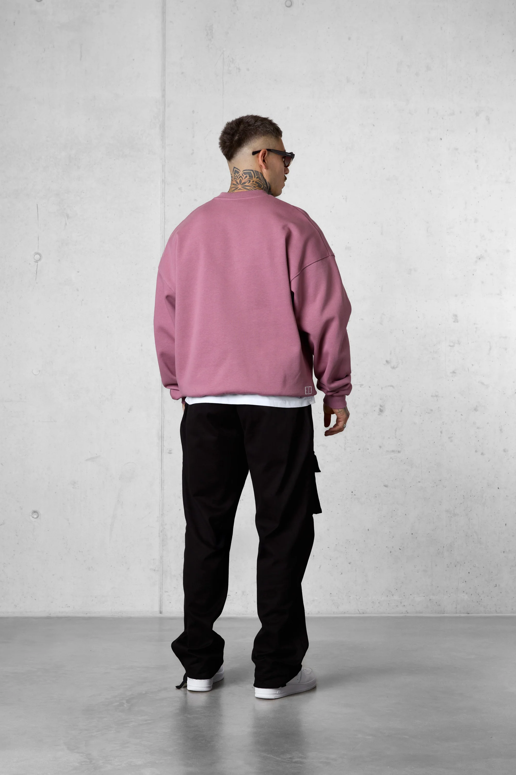 MAUVEROSE SIGNATURE OVERSIZED SWEATER - Image 4